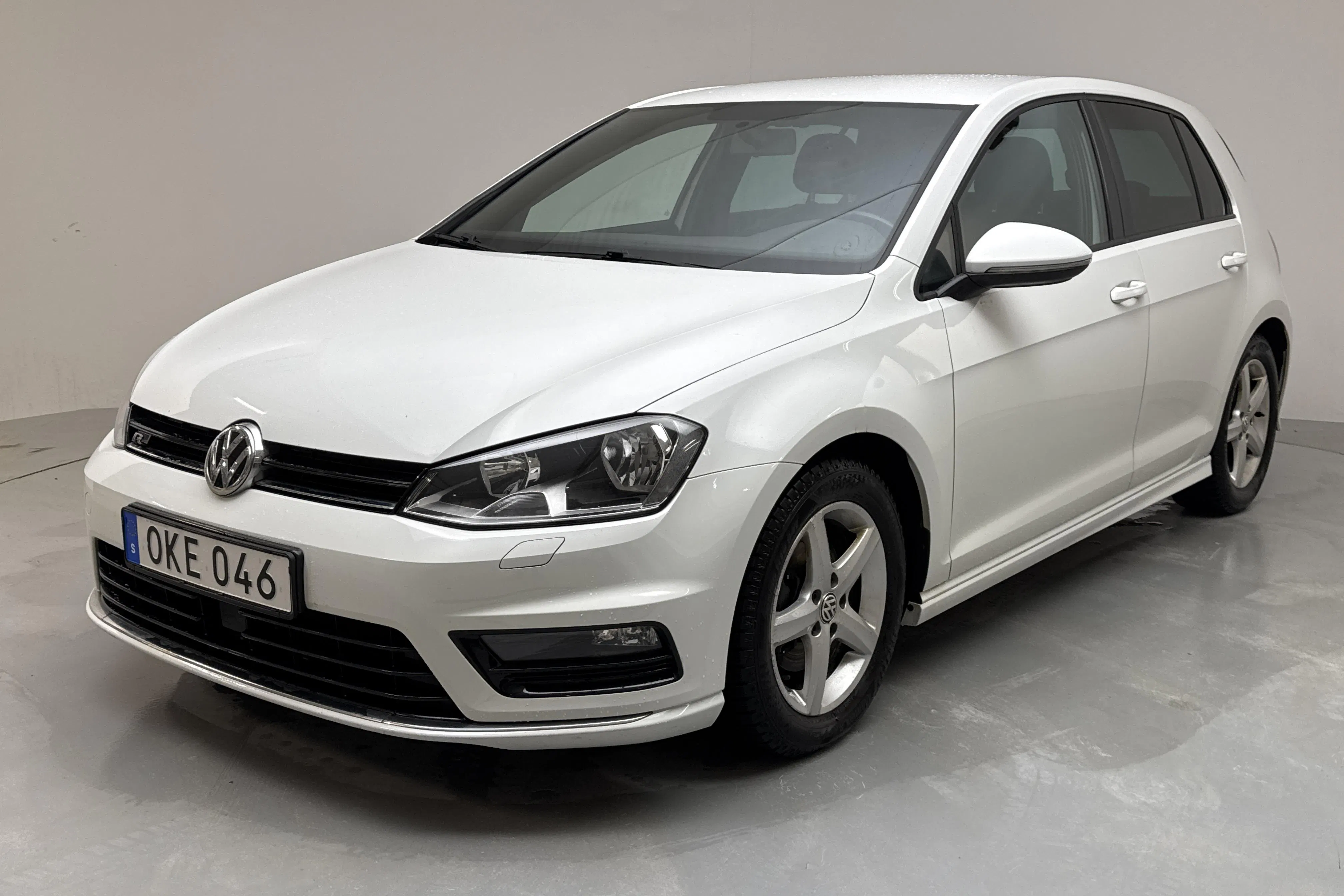 Presentationsfoto 1 av 13: VW Golf VII 1.4 TSI 5dr (150hk) - 12 772 mil - Manuell - vit - 2017