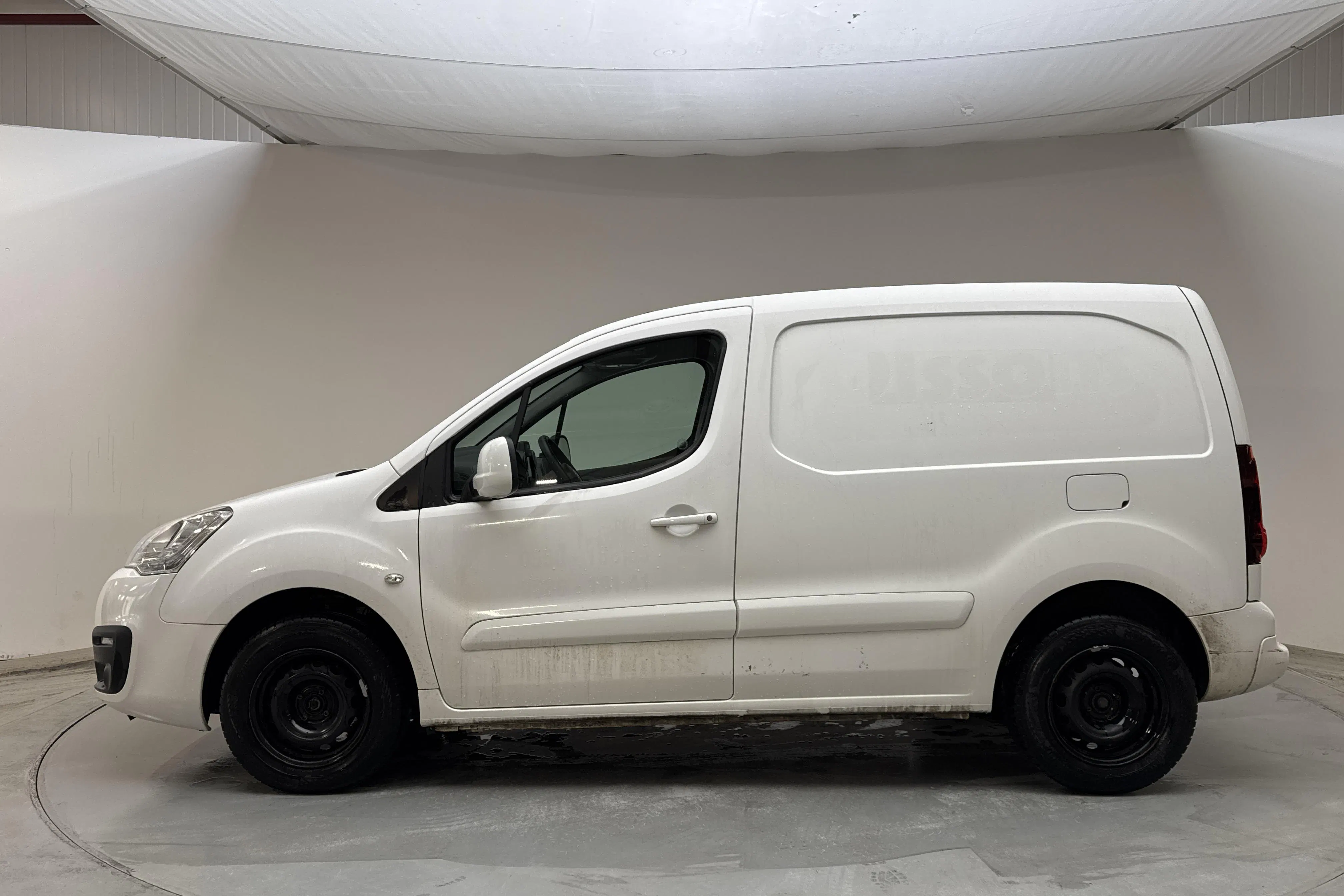 Presentationsfoto 2 av 13: Citroën Berlingo 1.6 BlueHDi Skåp (100hk) - 6 610 mil - Manuell - vit - 2016