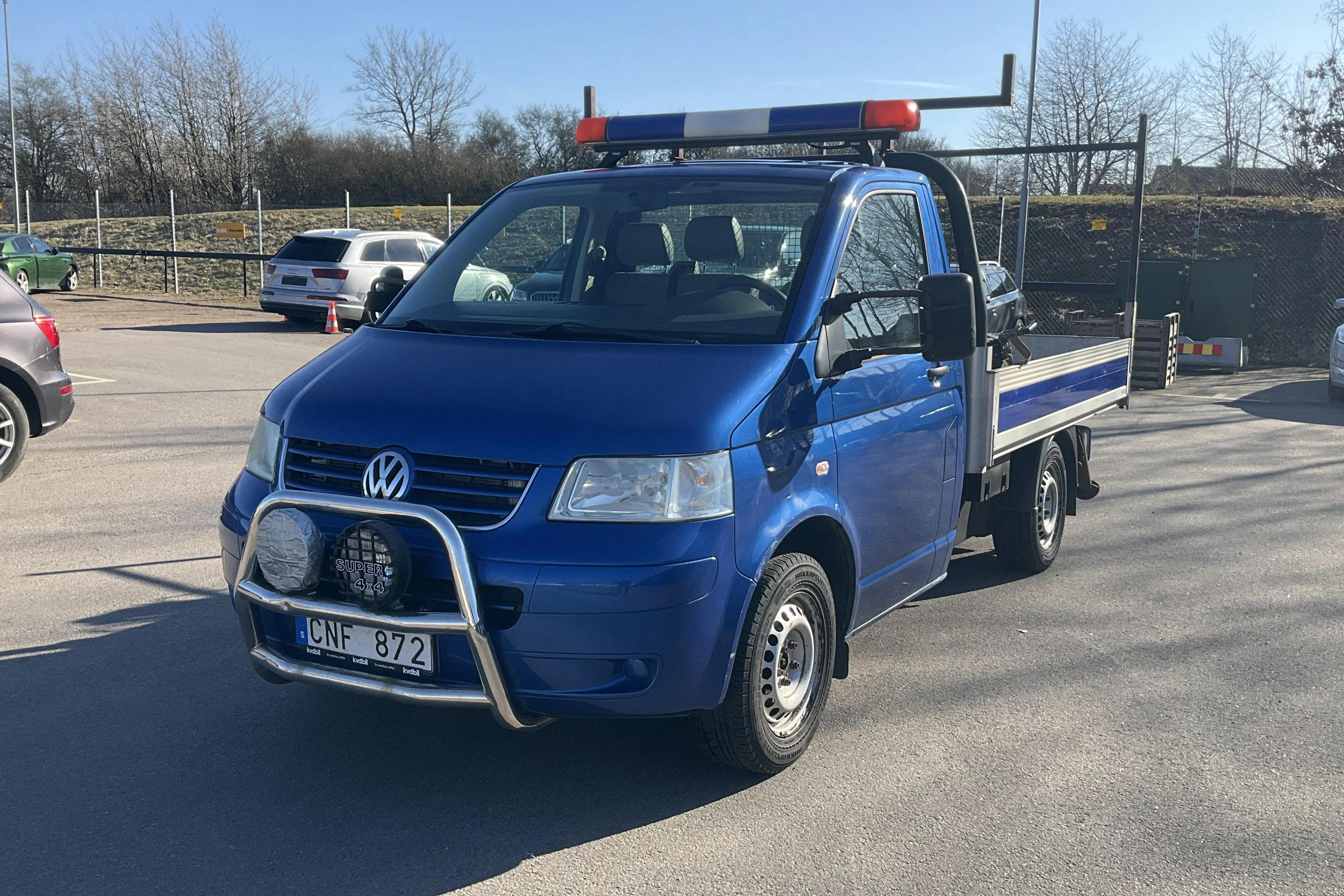 Presentation photo 1 of 16: VW Transporter T5 1.9 TDI Pickup (102hk) - 104 770 km - Manual - blue - 2008