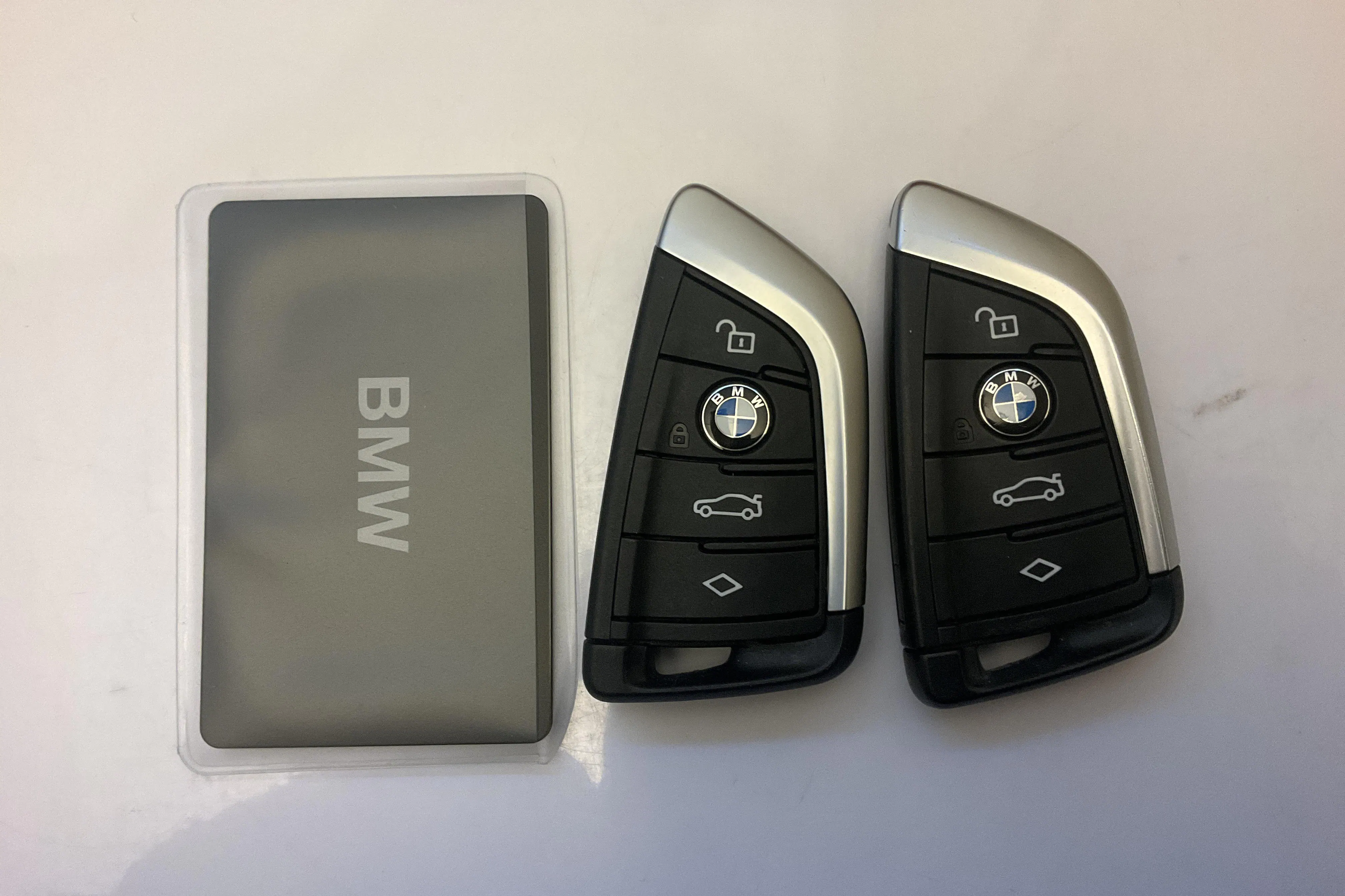 Presentation photo 20 of 20: BMW iX3 LCI, G08 (286hk) - 110 450 km - Automatic - black - 2022