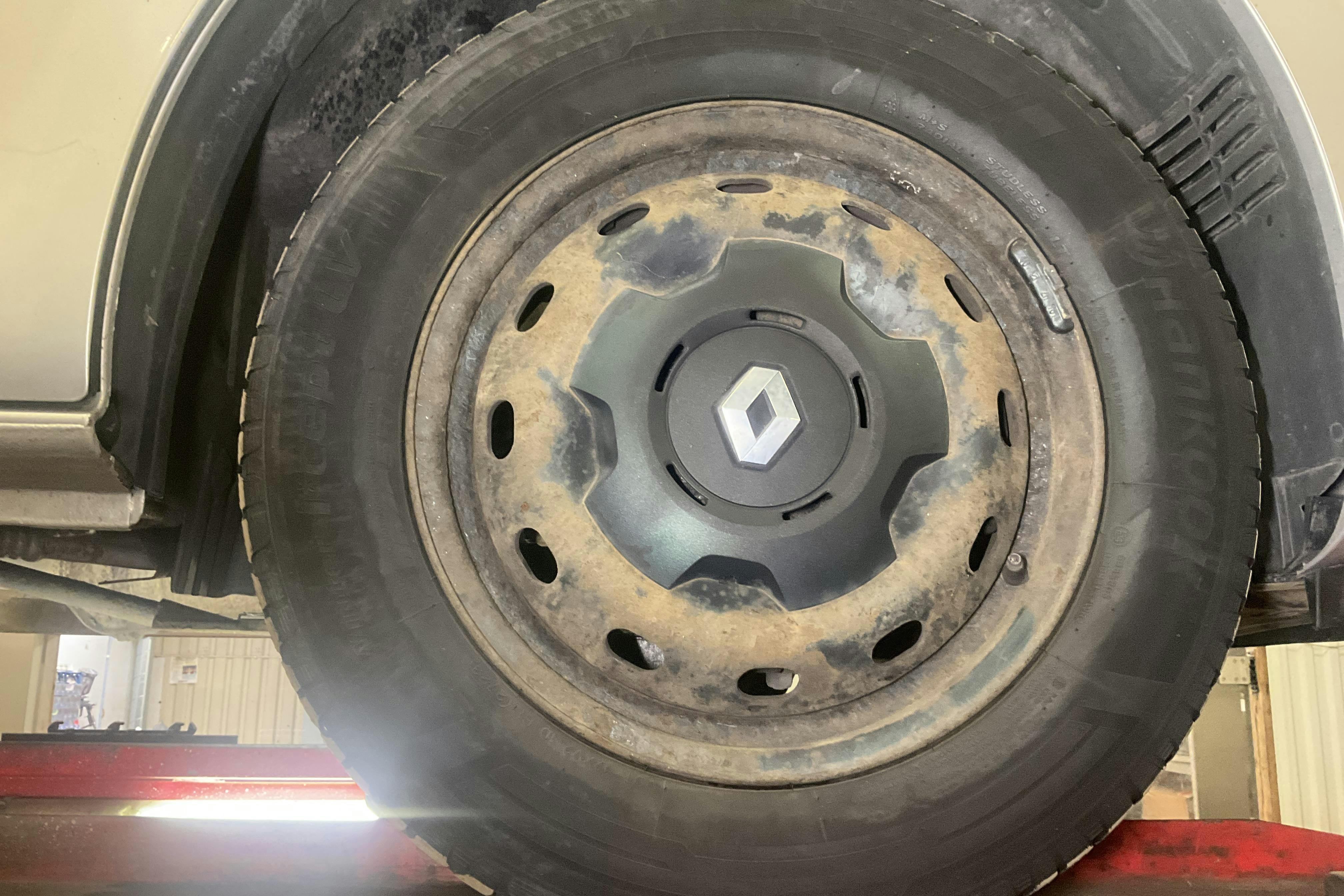 Presentation photo 18 of 18: Renault Trafic Kombi 1.6 dCi  (125hk) - 169 030 km - Manual - silver - 2017