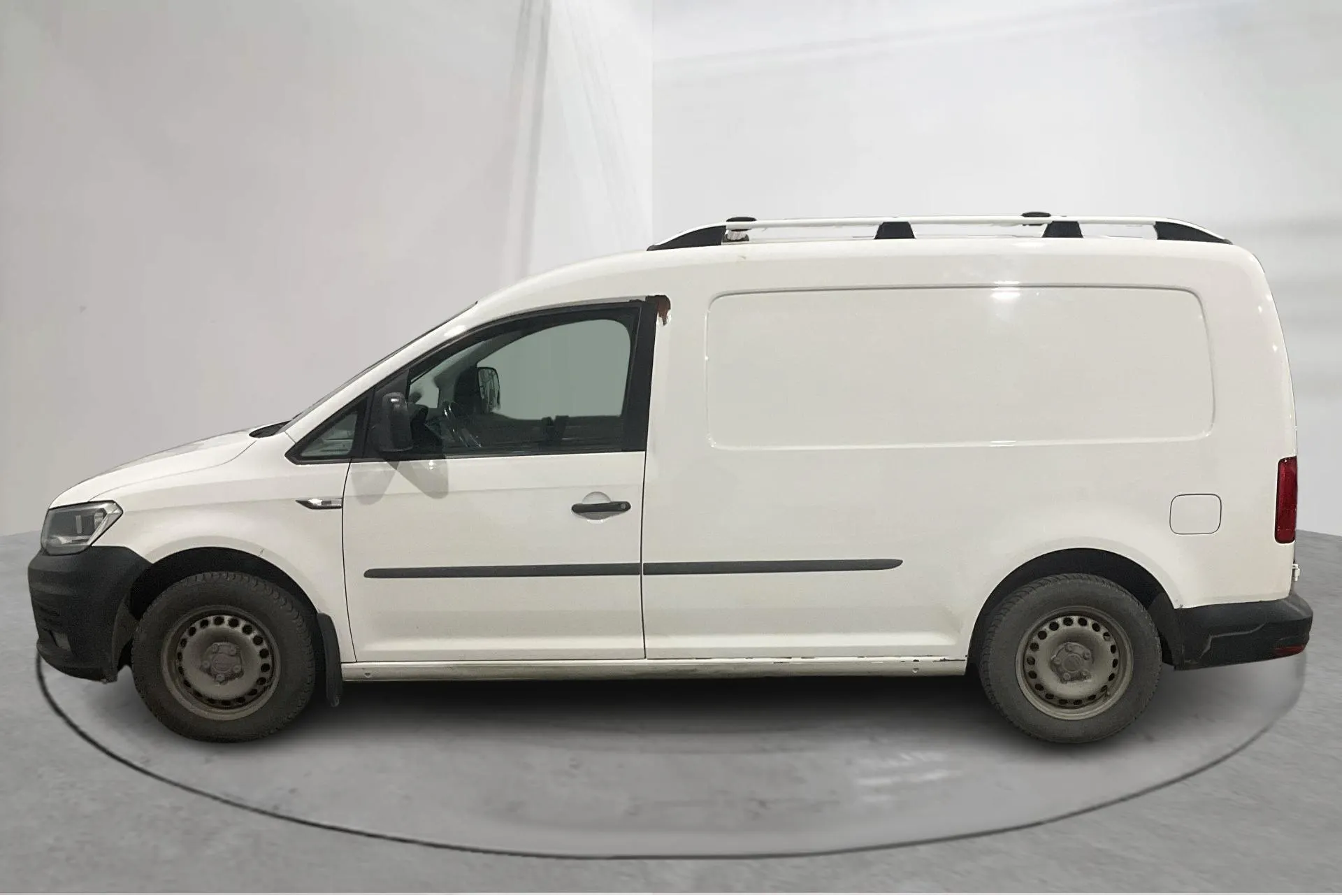 Presentation photo 2 of 14: VW Caddy 2.0 TDI Maxi Skåp (102hk) - 196 810 km - Automatic - white - 2020