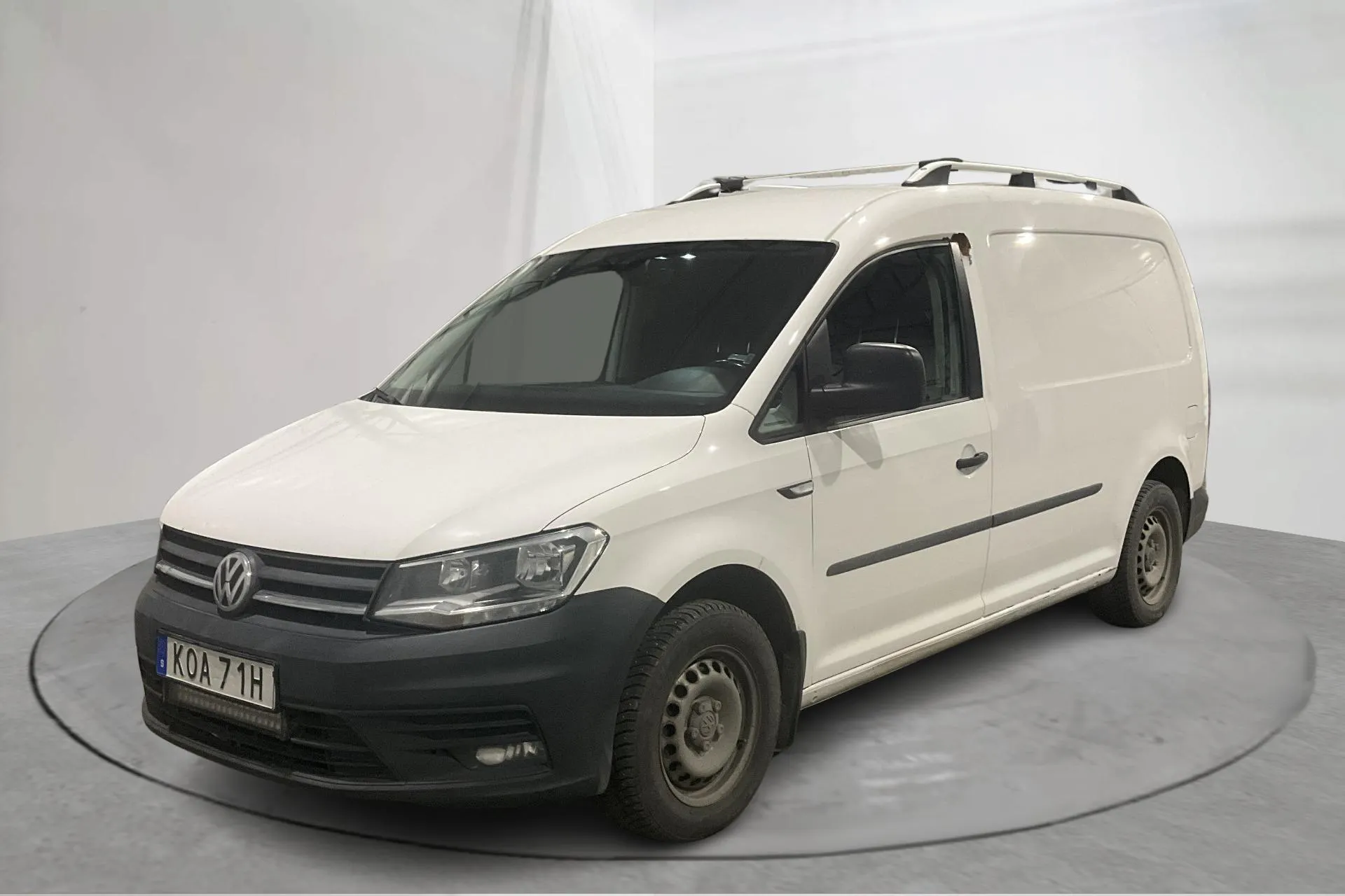 Presentation photo 1 of 14: VW Caddy 2.0 TDI Maxi Skåp (102hk) - 196 810 km - Automatic - white - 2020