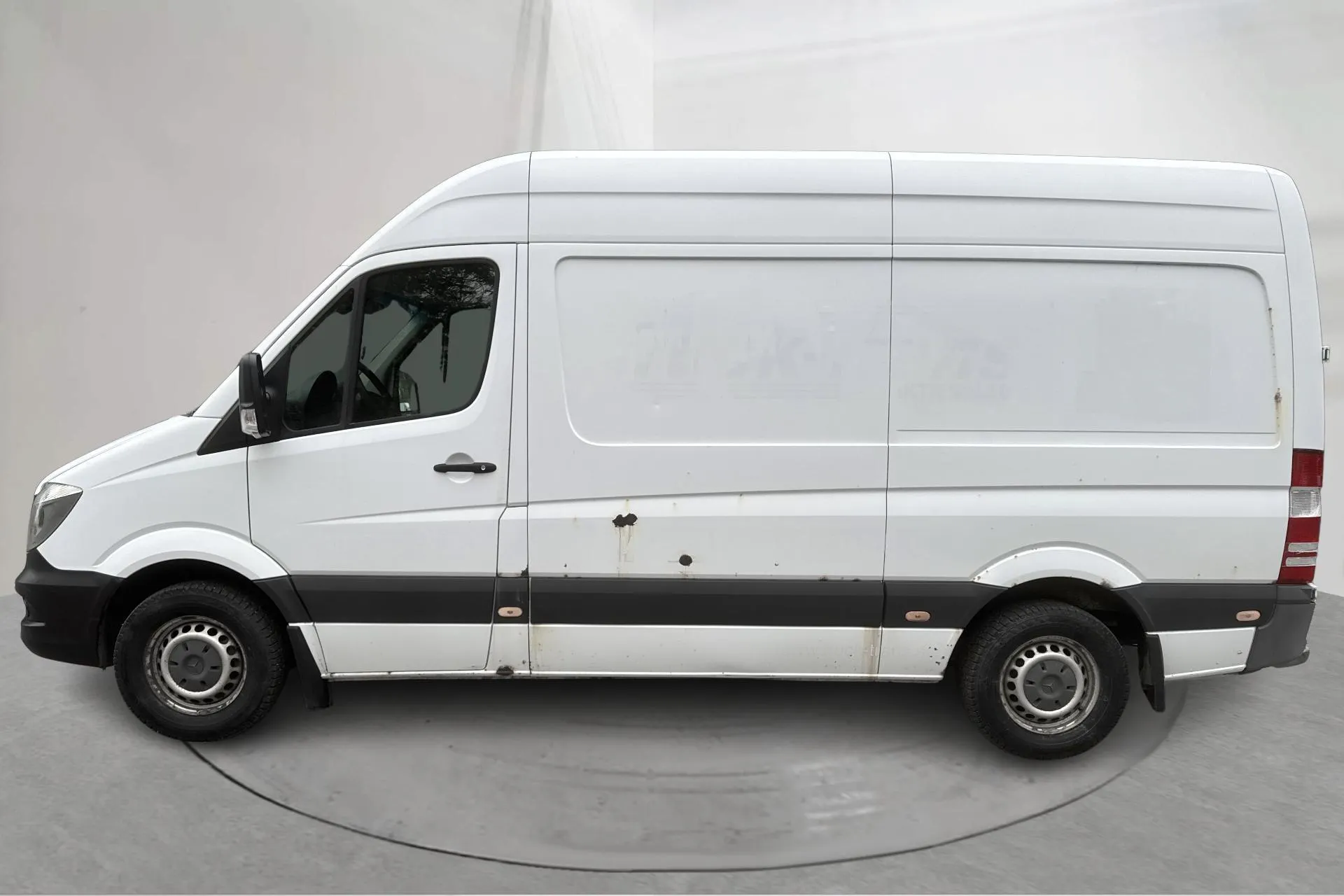 Presentationsfoto 2 av 15: Mercedes Sprinter 213 CDI (129hk) - 20 341 mil - Manuell - vit - 2015