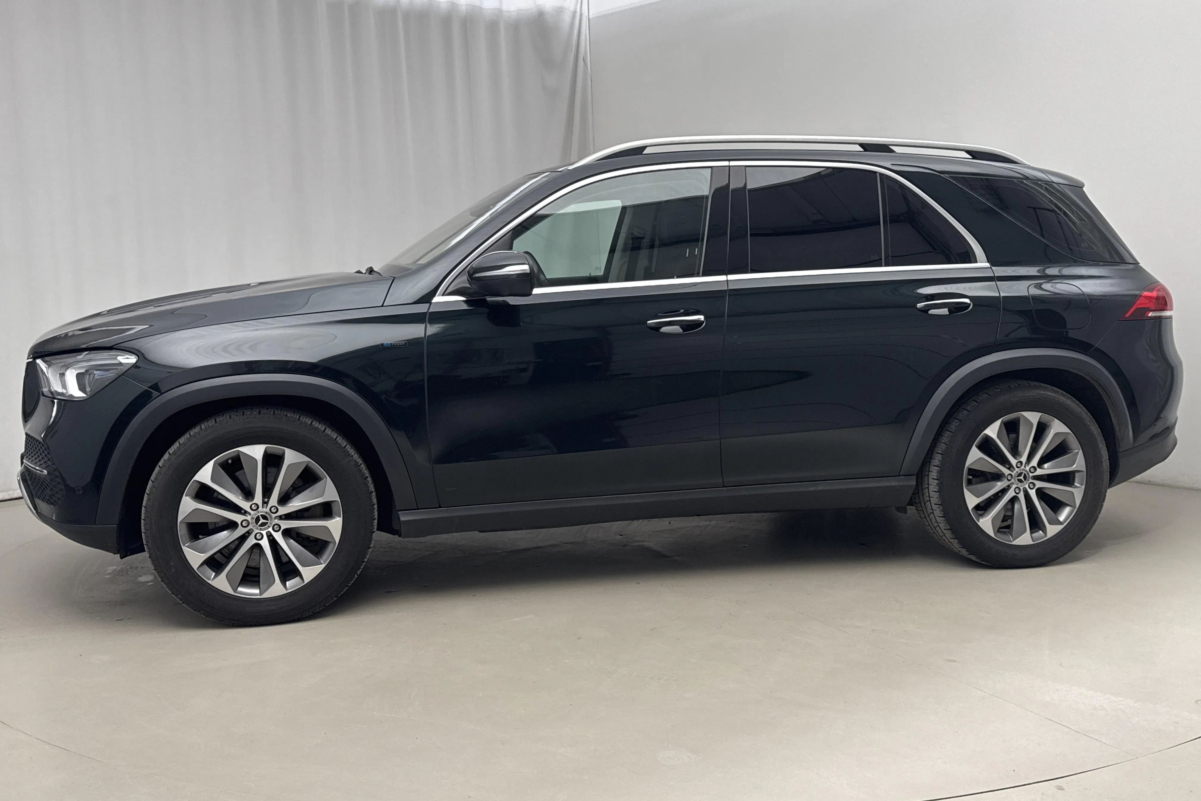 Presentation photo 2 of 27: Mercedes GLE 350 de 4MATIC V167 (306hk) - 117 050 km - Automatic - green - 2021