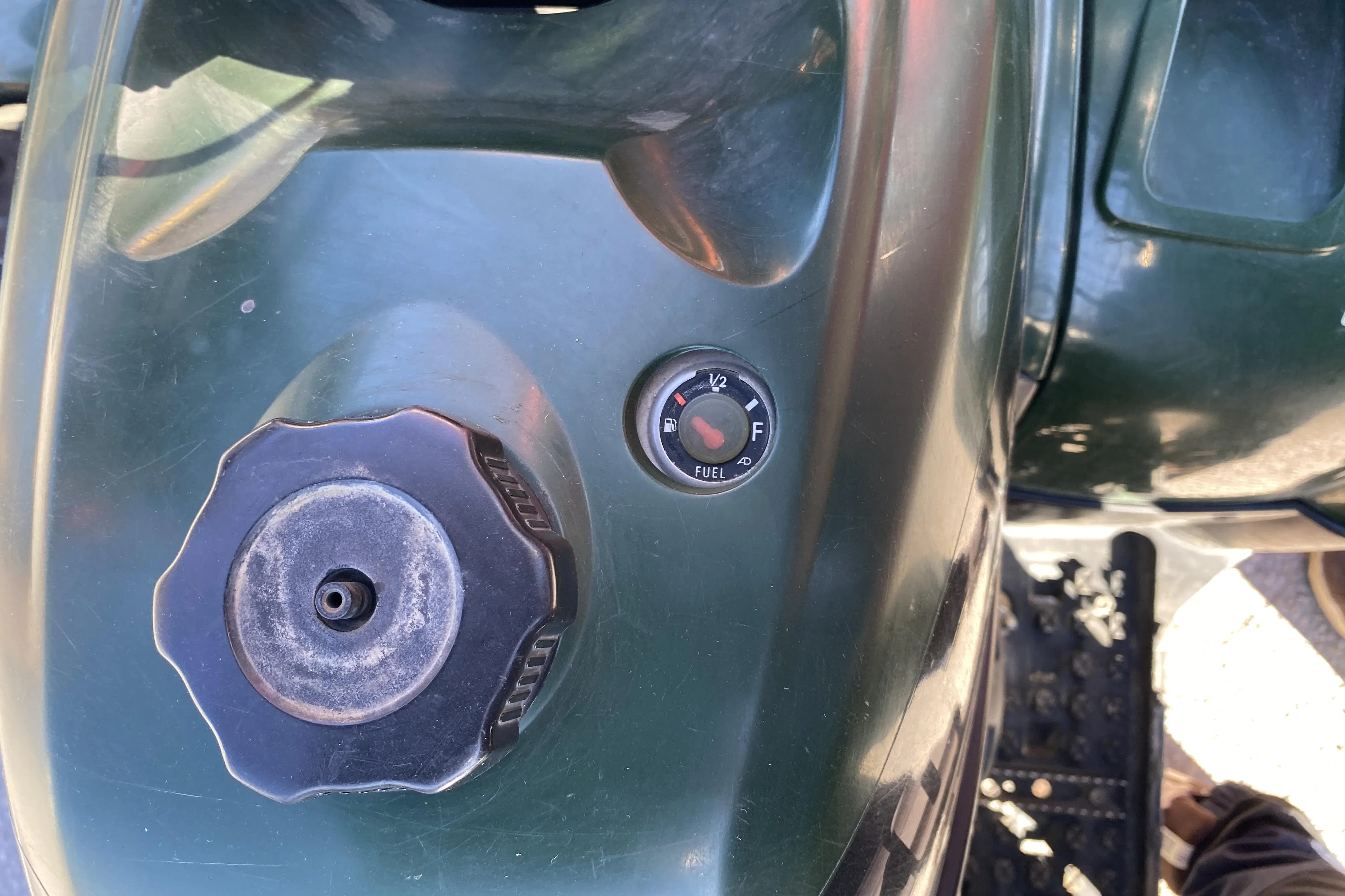 Presentationsfoto 19 av 19: YAMAHA YFM400FWA AJ03W ATV med plog - 0 km - grön - 2000