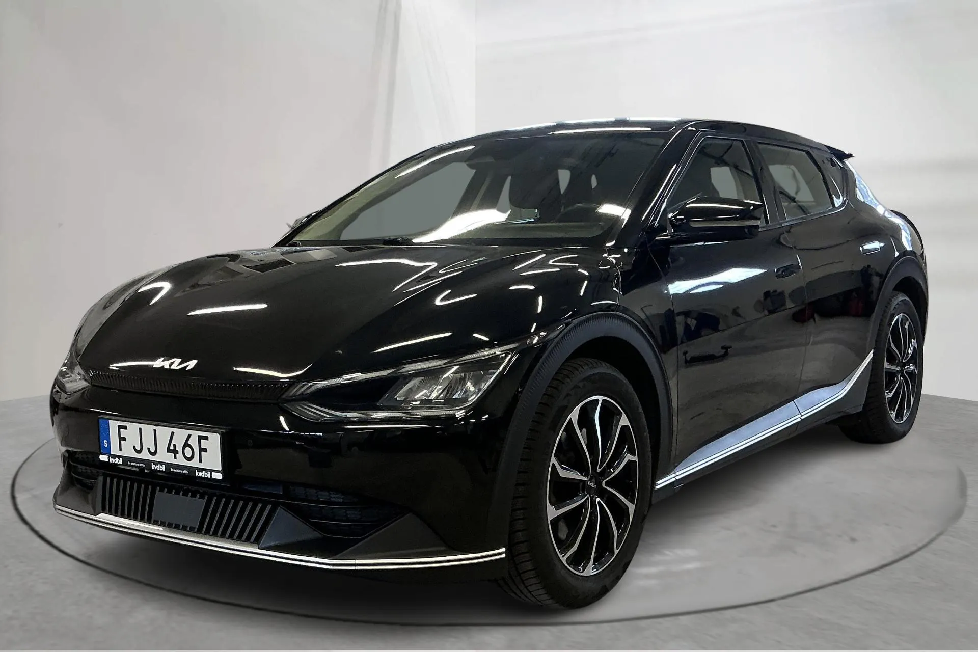 Presentationsfoto 1 av 19: KIA EV6 RWD (228hk) - 30 056 mil - Automat - svart - 2022