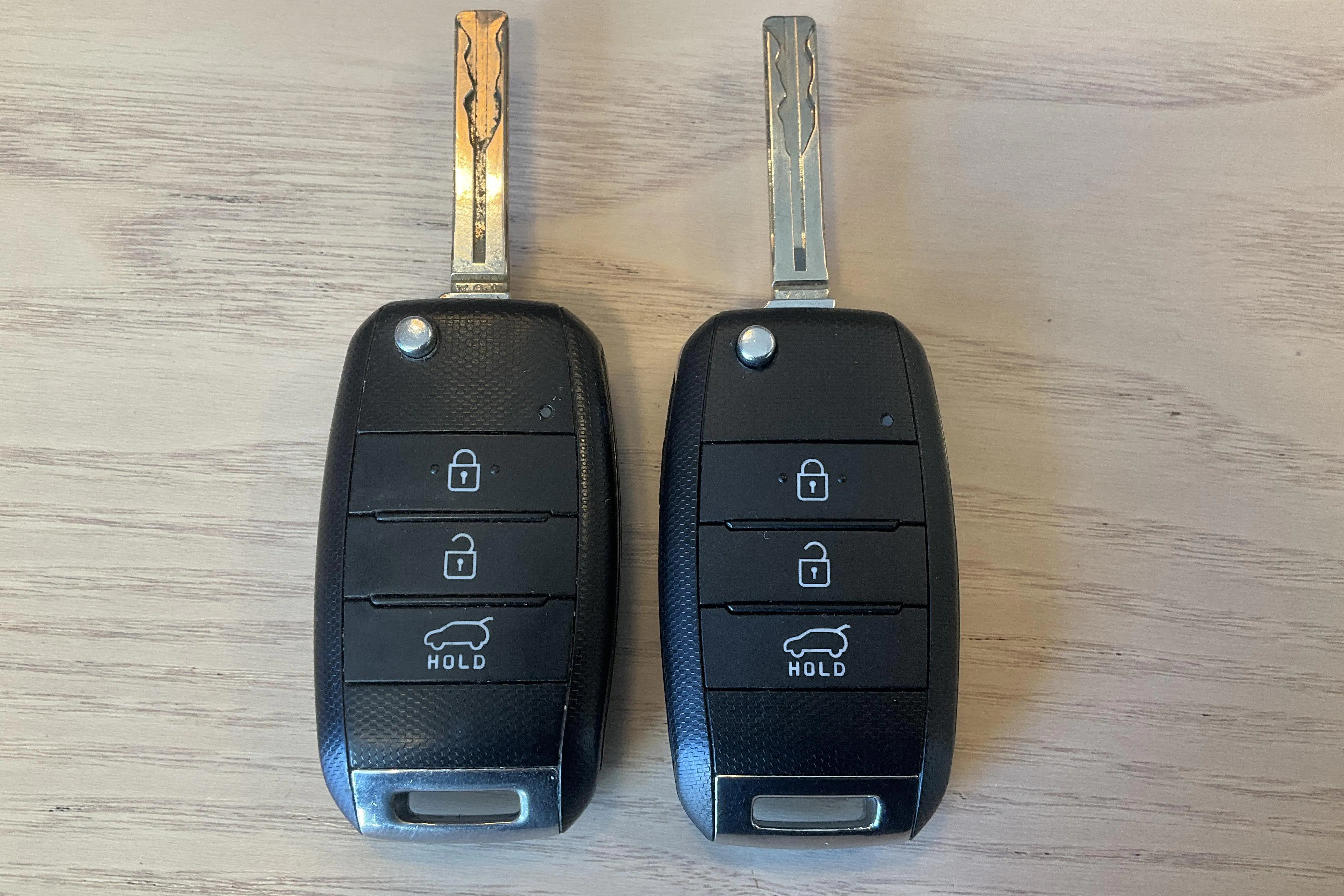 Presentation photo 13 of 13: KIA Carens 1.7 CRDi (136hk) - 45 930 km - Automatic - black - 2014