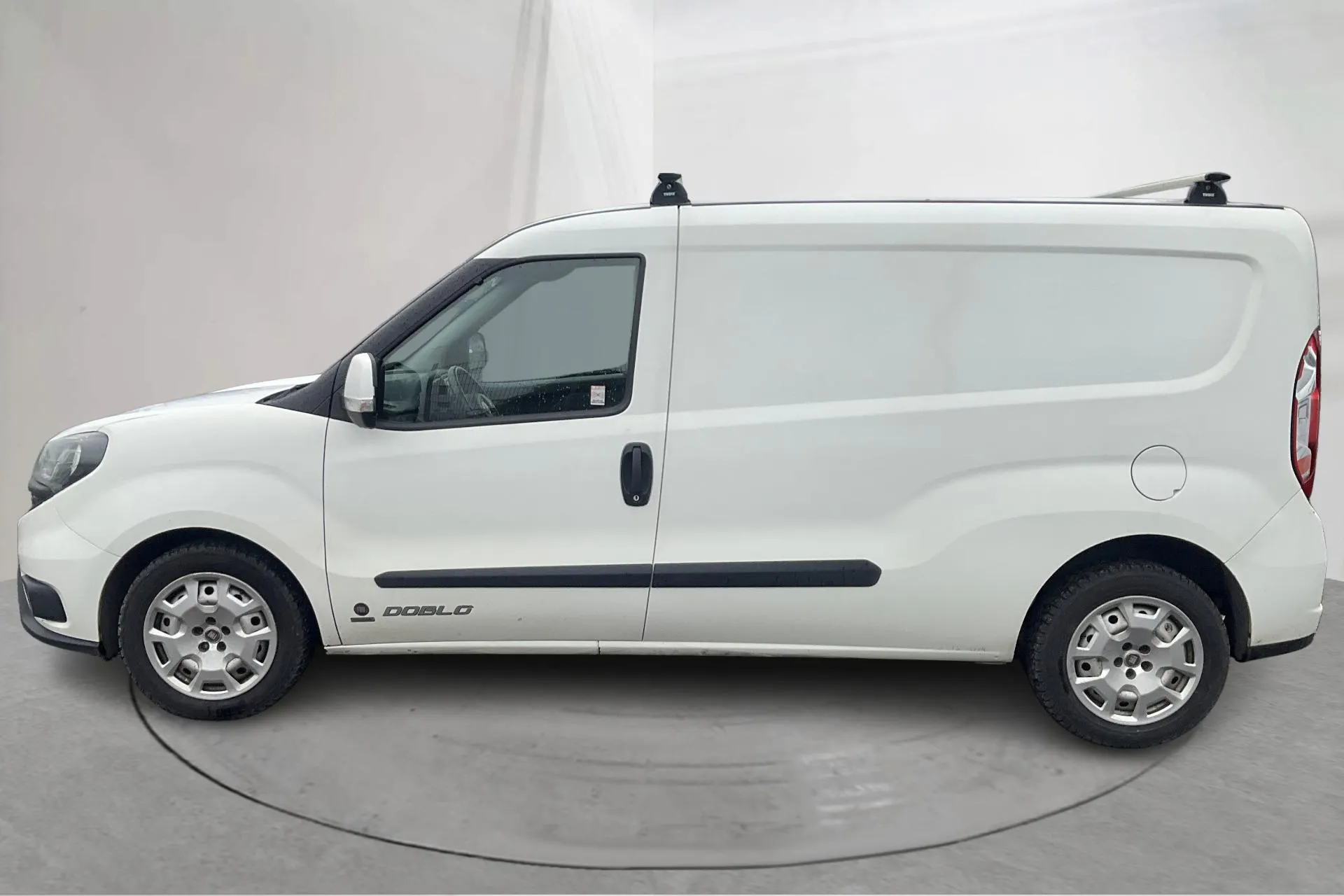 Presentationsfoto 2 av 12: Fiat Doblo Cargo 1.6 MJT (105hk) - 17 048 mil - Manuell - vit - 2018