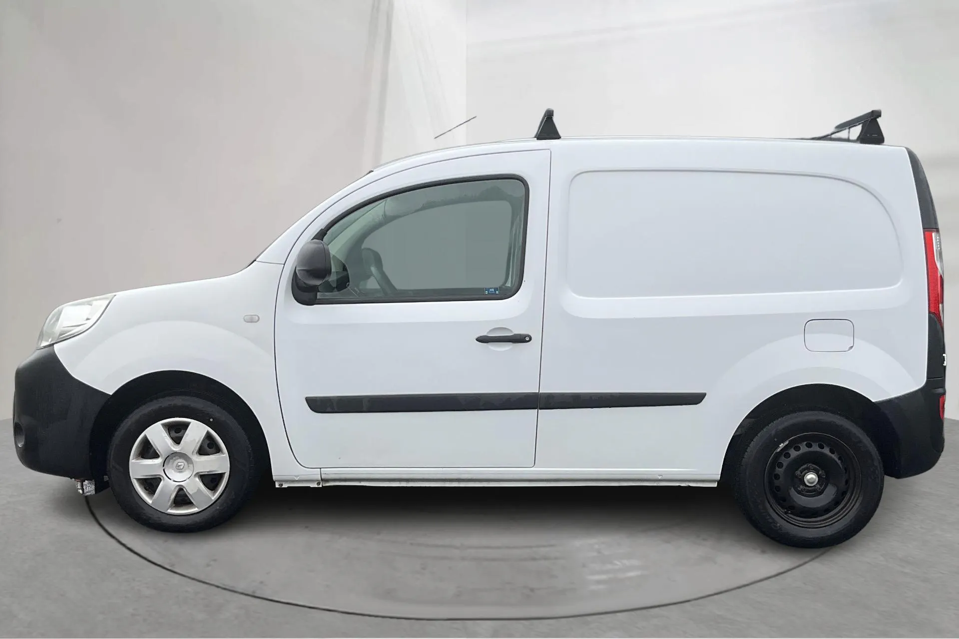 Presentationsfoto 2 av 13: Renault Kangoo 1.5 dCi Skåp (90hk) - 26 645 mil - Manuell - vit - 2016