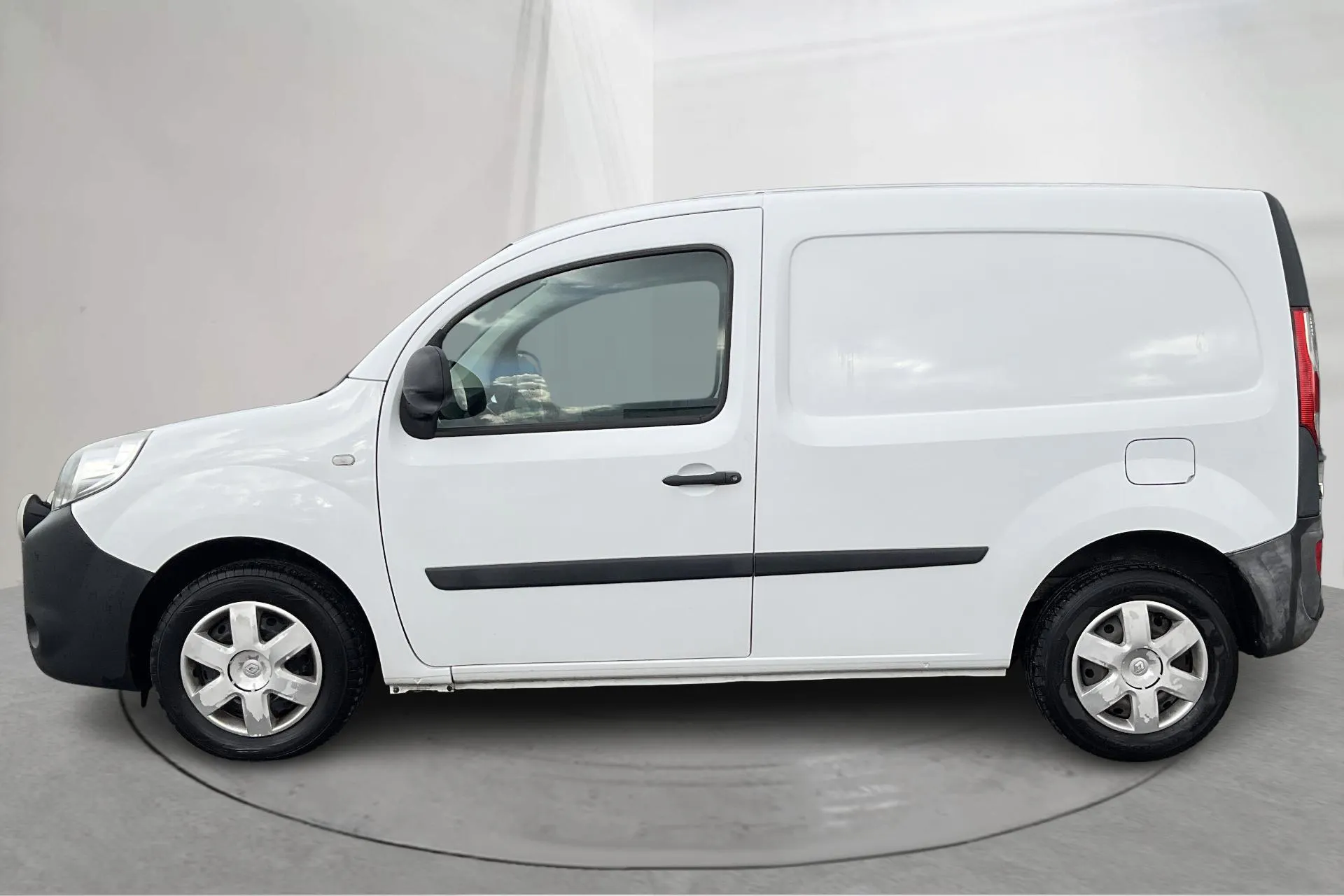 Presentationsfoto 2 av 13: Renault Kangoo 1.5 dCi Skåp (75hk) - 22 648 mil - Manuell - vit - 2018