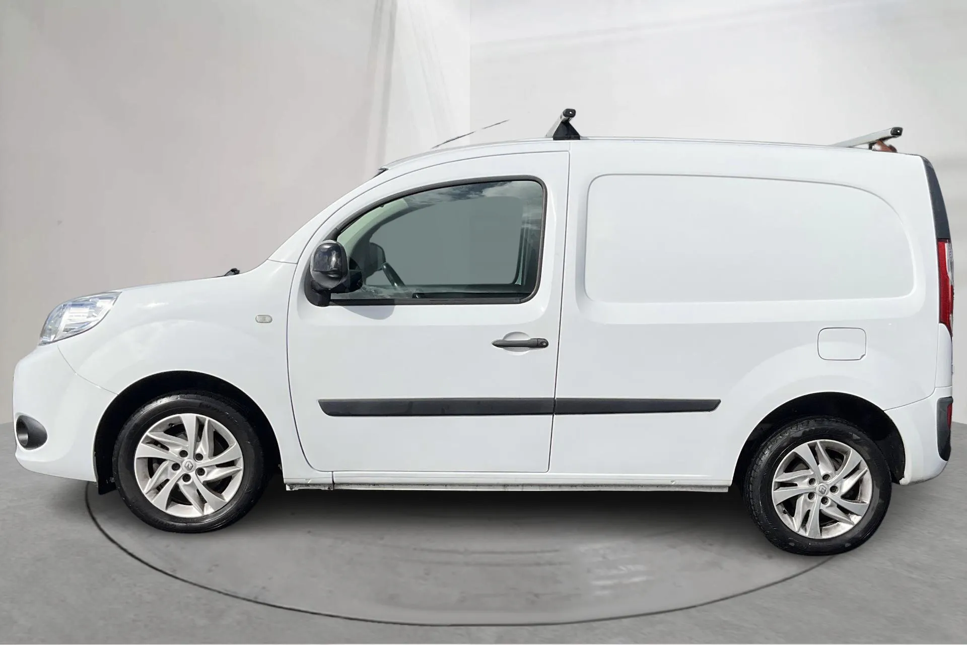 Presentationsfoto 2 av 17: Renault Kangoo 1.5 dCi Skåp (110hk)15000 - 12 193 mil - Automat - vit - 2019