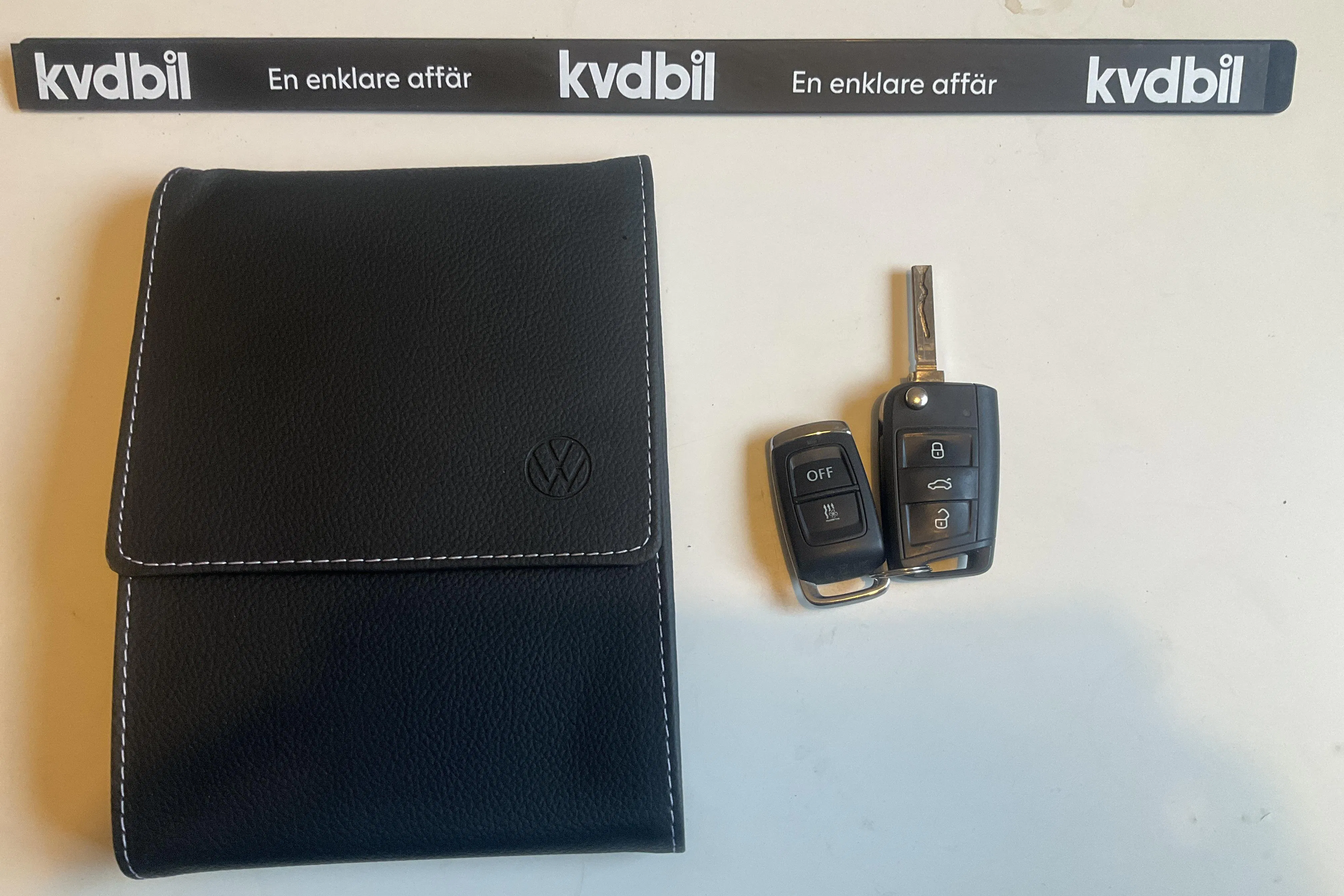 Presentationsfoto 17 av 17: VW Caravelle T6.1 TDI 4MOTION (150hk) - 15 229 mil - Automat - vit - 2024