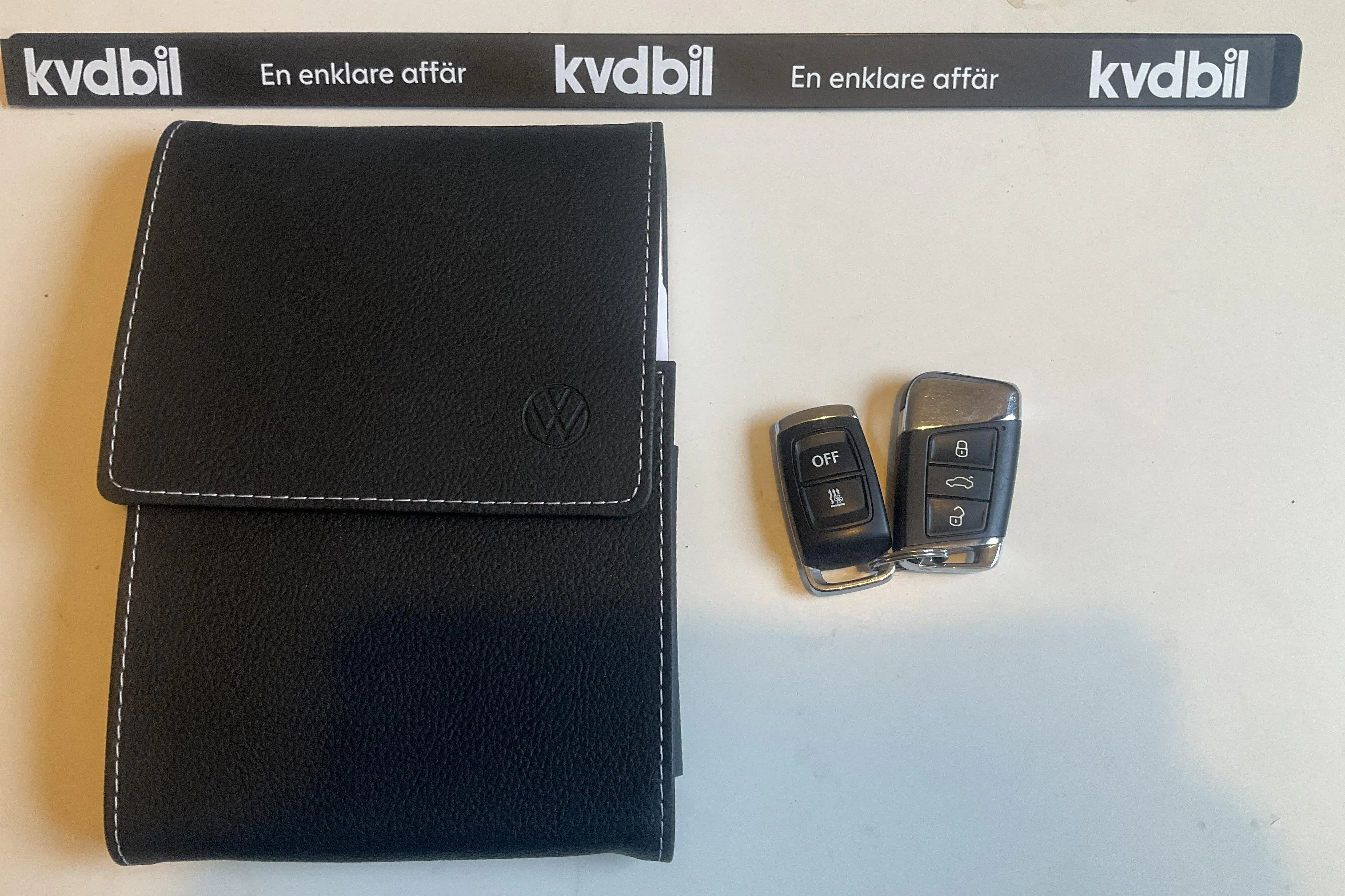 Presentationsfoto 22 av 22: VW Passat 2.0 TDI Sportscombi 4Motion (200hk) - 45 452 mil - Automat - vit - 2022