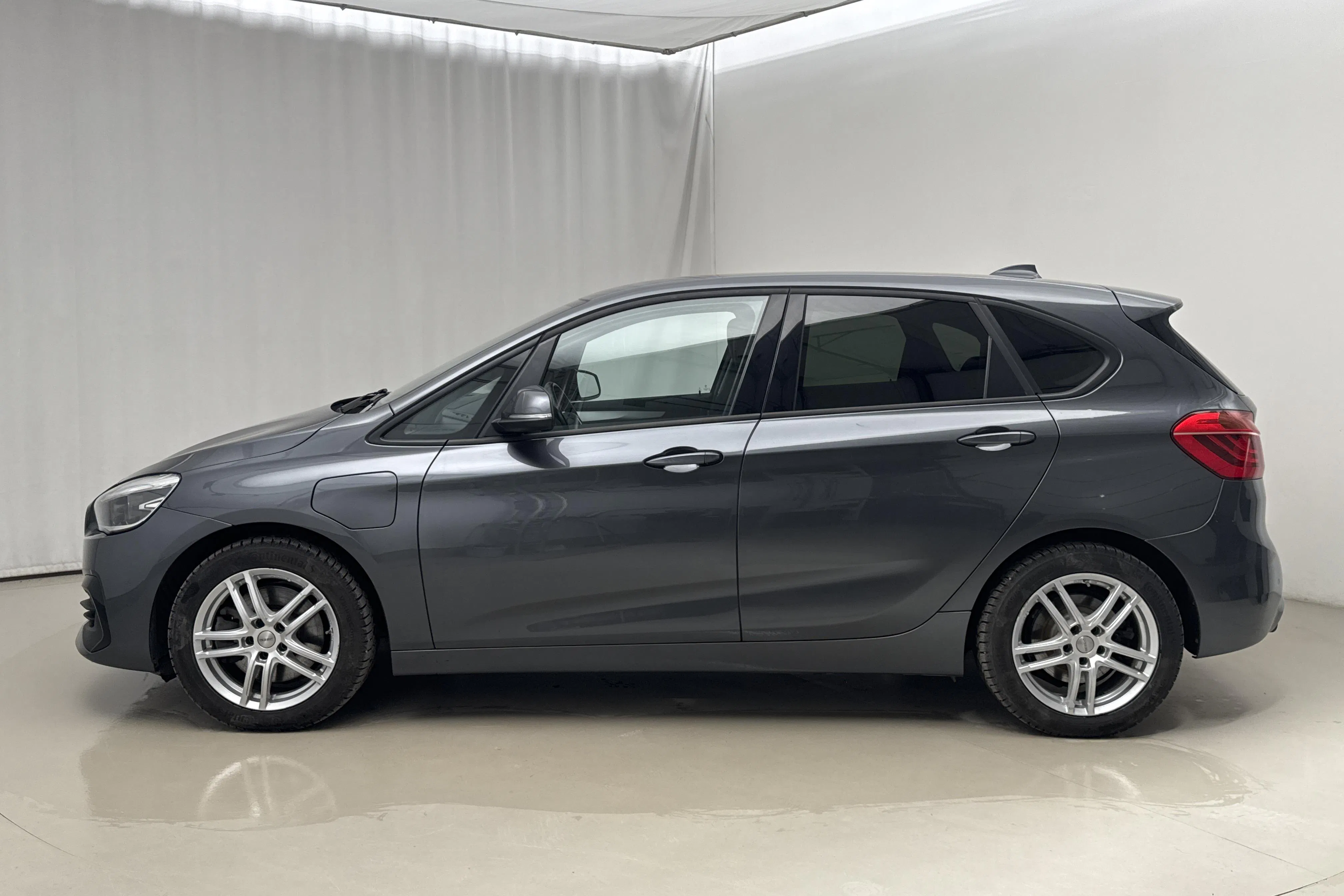 Presentation photo 2 of 24: BMW 225xe Active Tourer LCI iPerformance 9,7kWh, F45 (224hk) - 102 660 km - Automatic - gray - 2020
