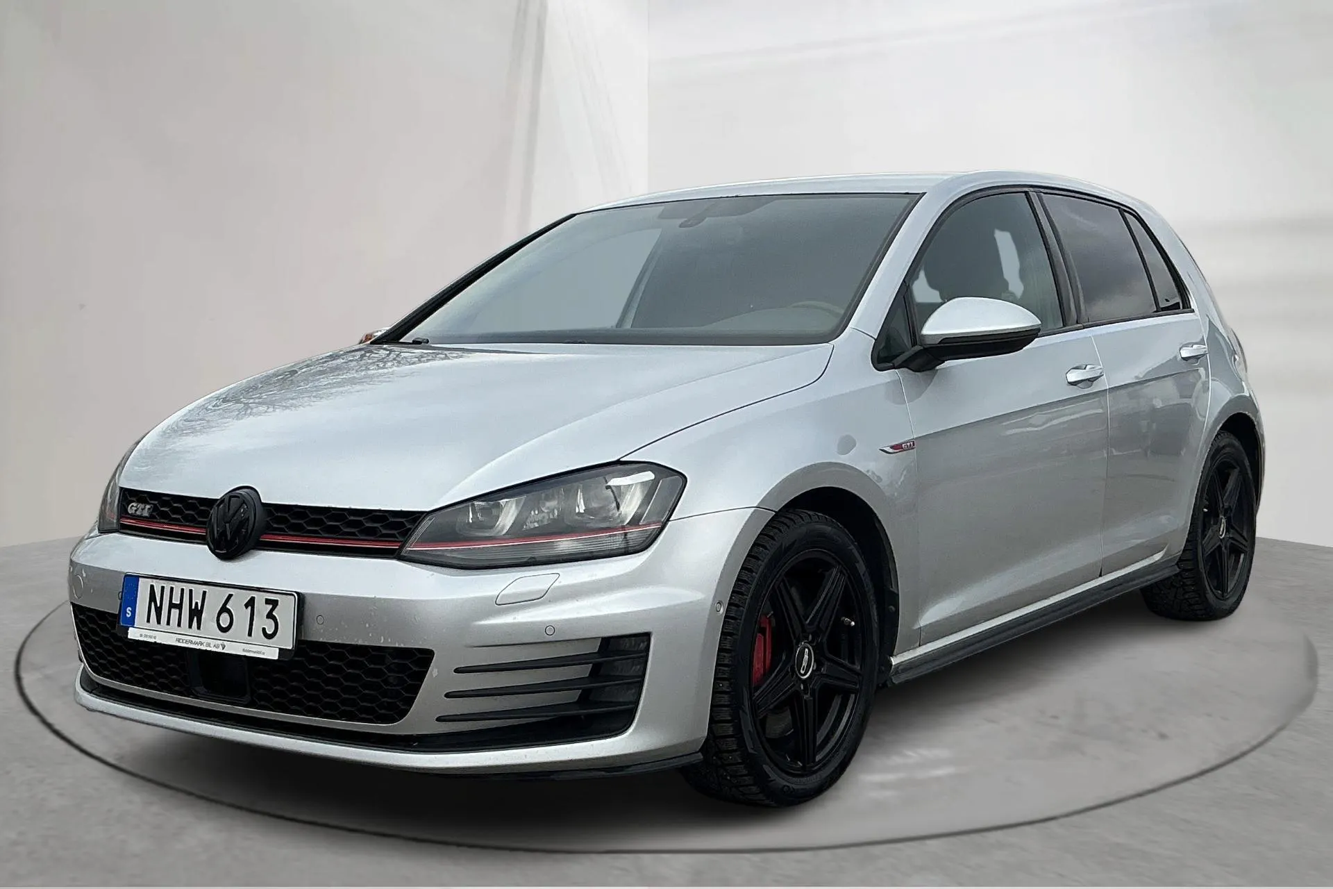 Presentation photo 1 of 27: VW Golf VII GTI 5dr (230hk) - 194 850 km - Automatic - silver - 2014