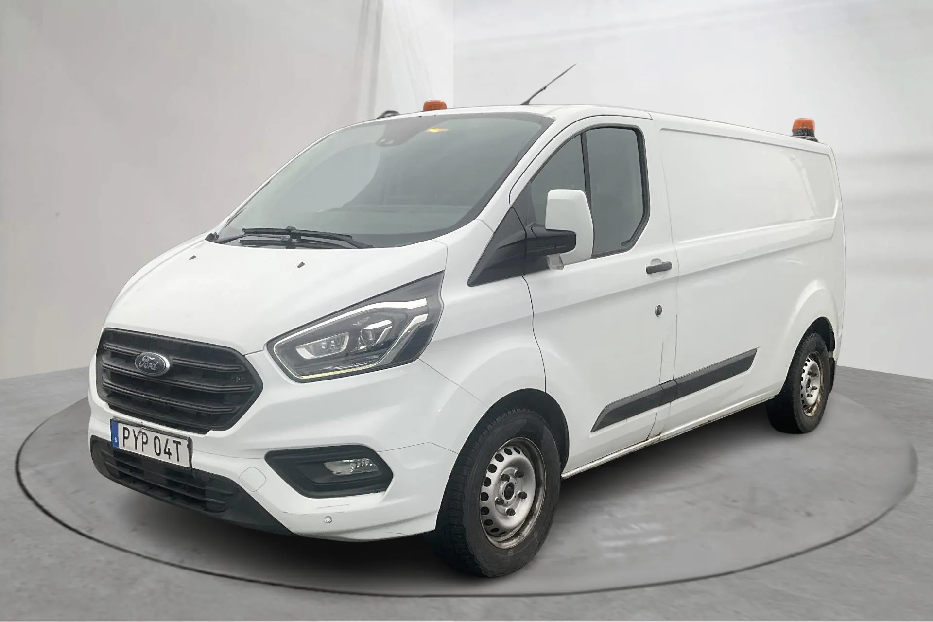 Presentation photo 1 of 15: Ford Transit Custom 300 (130hk) - 97 470 km - Automatic - white - 2019