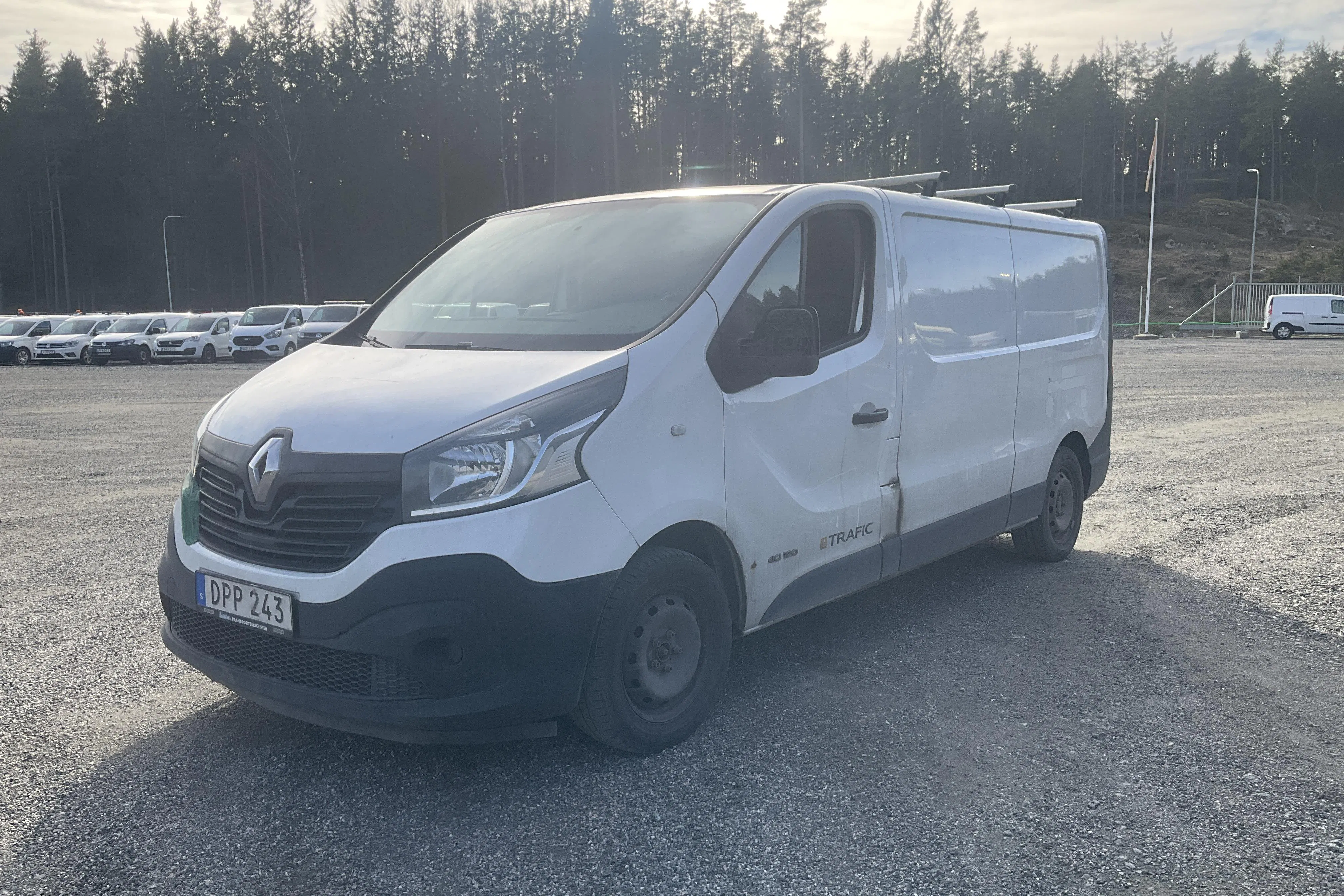 Presentation photo 1 of 12: Renault Trafic 1.6 dCi Skåp (120hk) - 214 280 km - Manual - 2015
