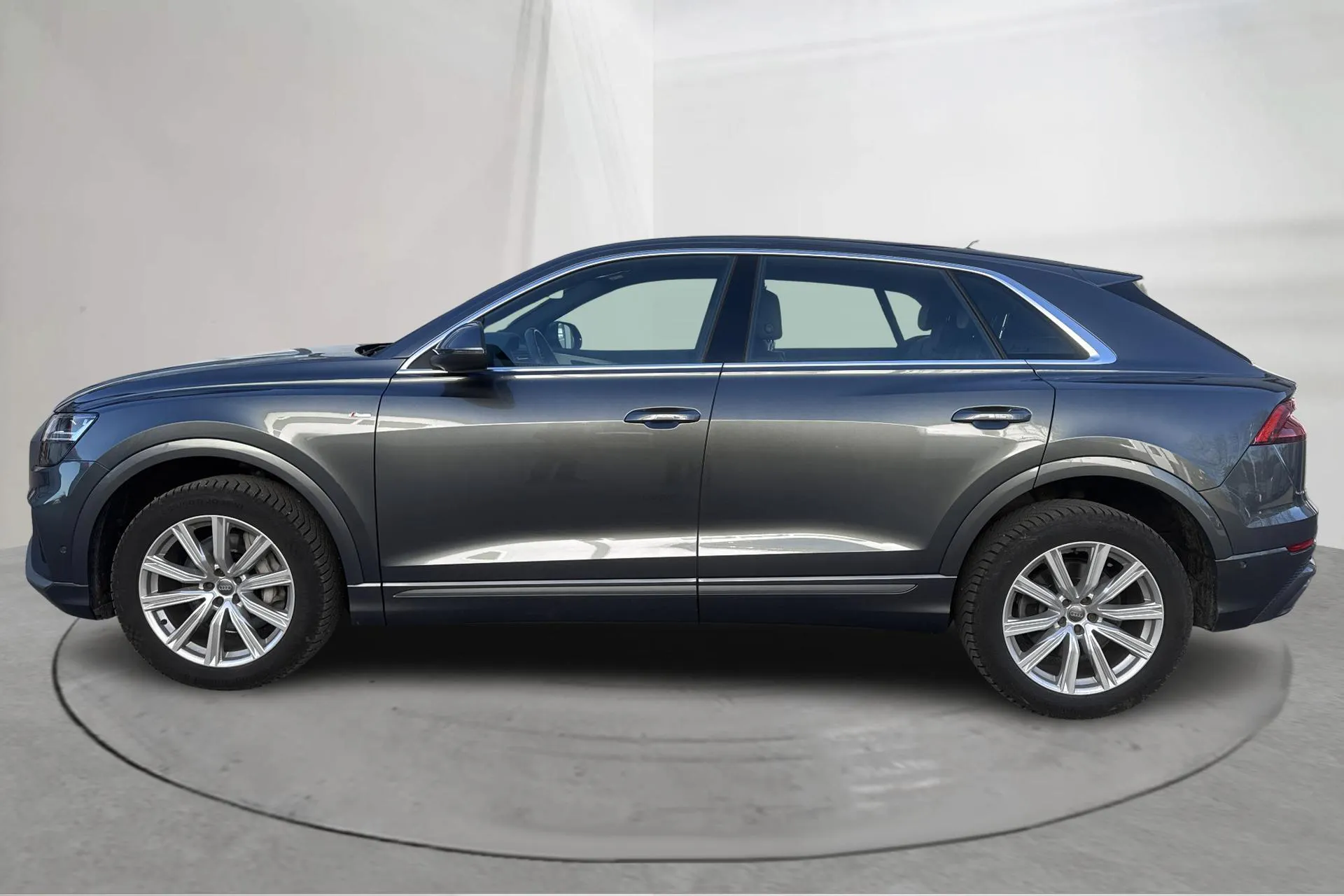 Presentation photo 2 of 17: Audi Q8 50 TDI quattro (286hk) - 131 350 km - Automatic - gray - 2021