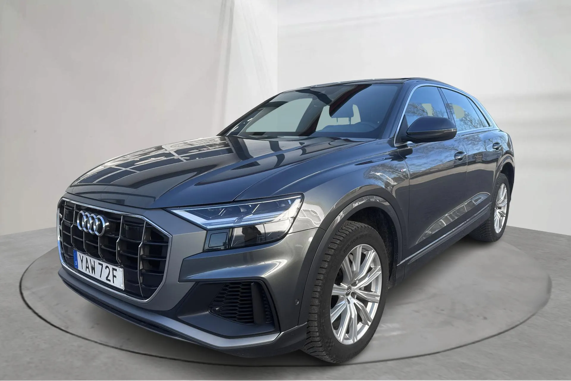 Presentation photo 1 of 17: Audi Q8 50 TDI quattro (286hk) - 131 350 km - Automatic - gray - 2021