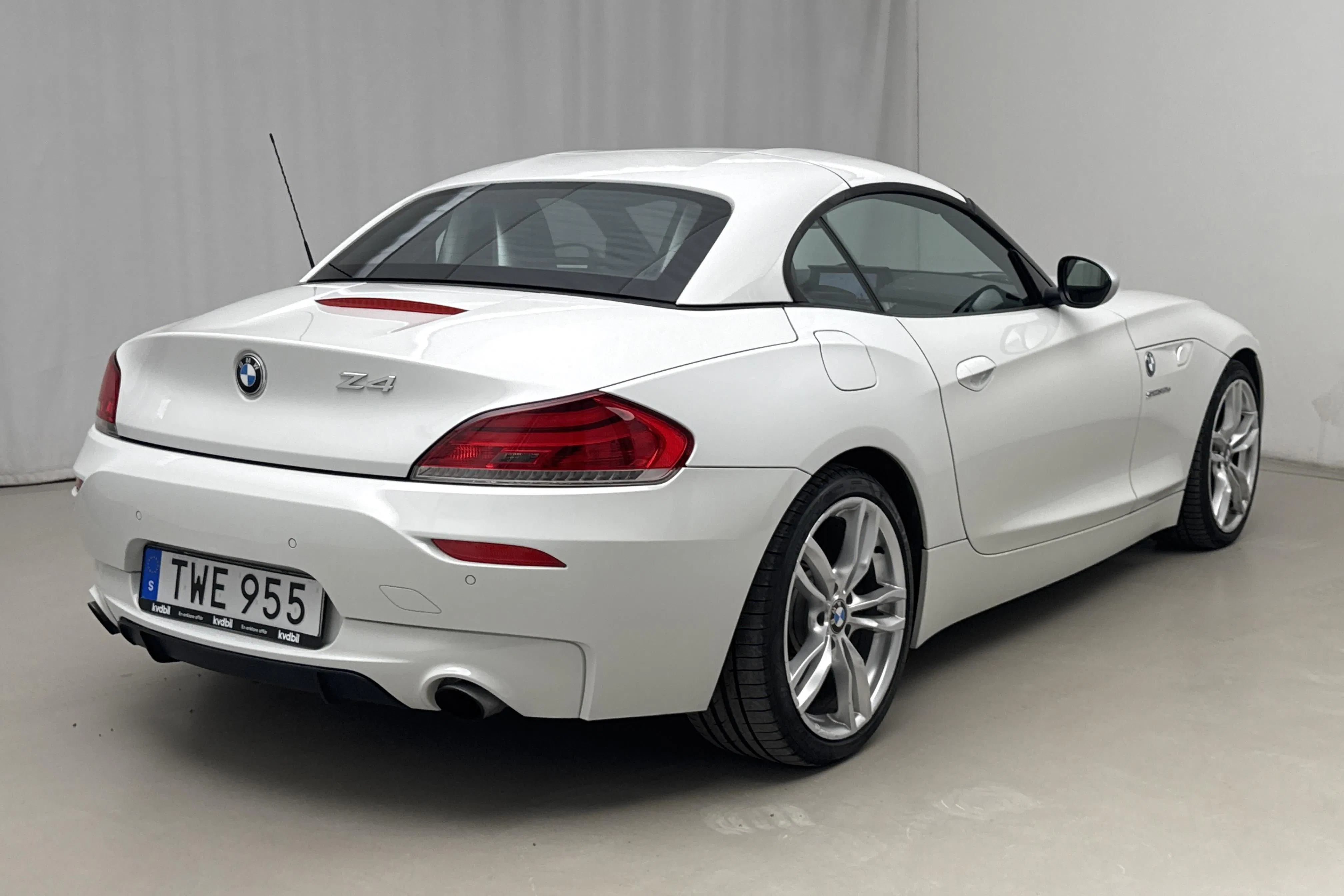 Presentation photo 18 of 18: BMW Z4 sDrive 35is Roadster (340hk) - 91 360 km - Automatic - white - 2010