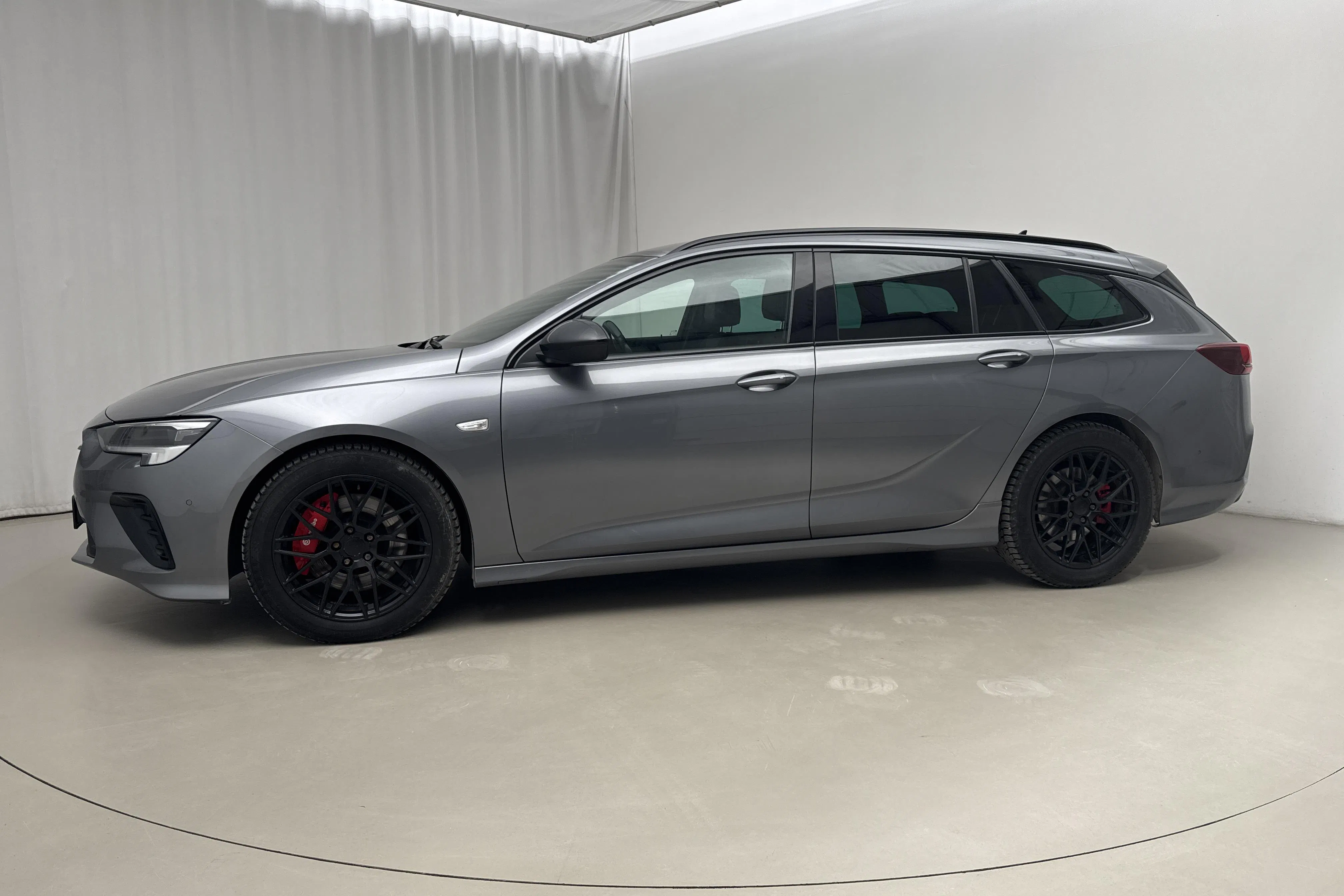 Presentationsfoto 2 av 21: Opel Insignia Sports Tourer P230 (230hk) - 19 305 mil - Automat - grå - 2021