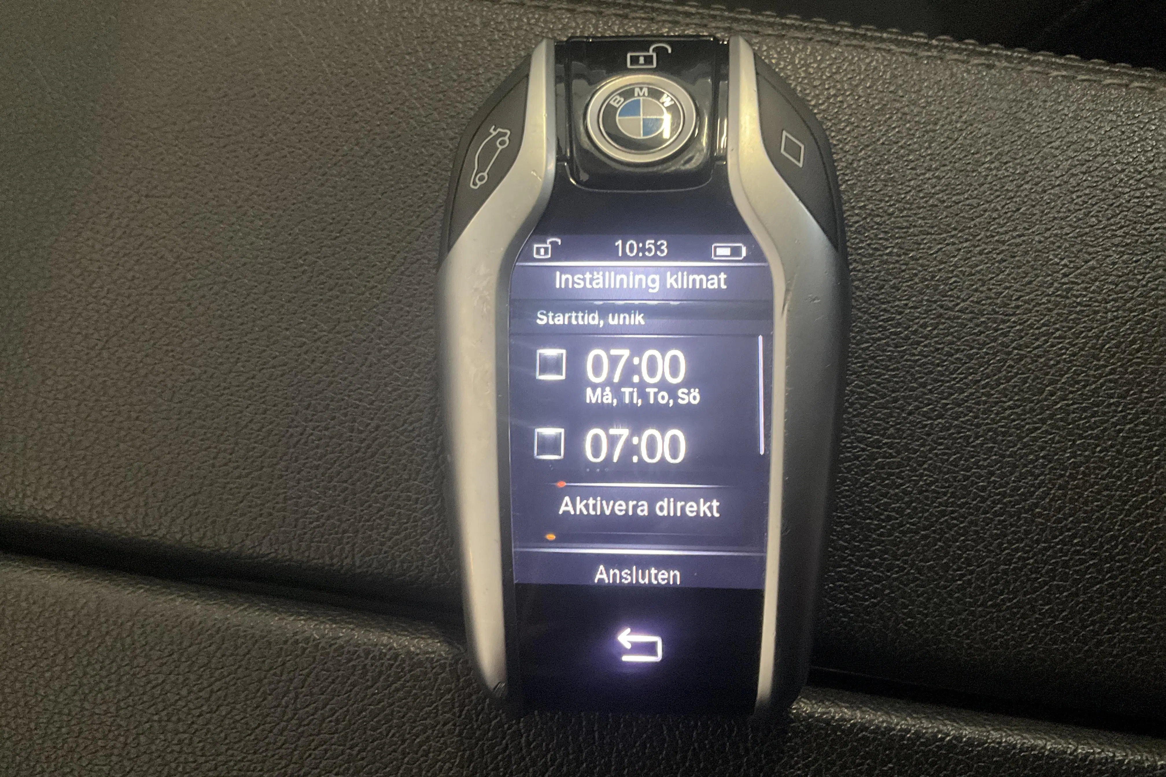 Presentation photo 18 of 18: BMW 520d xDrive Touring, G31 LCI (190hk+11hk) - 126 260 km - Automatic - blue - 2022