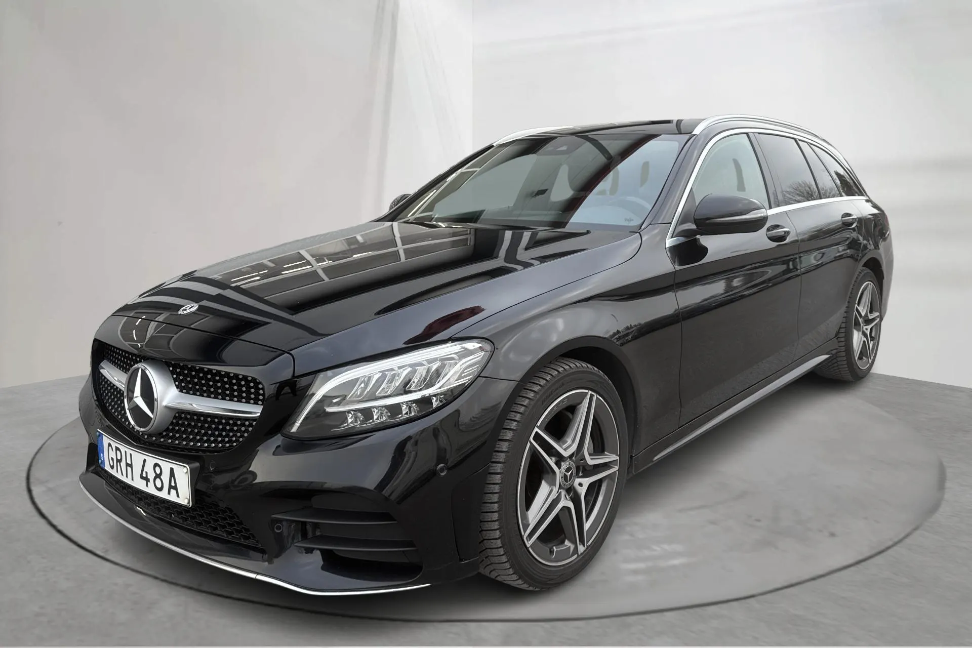 Presentationsfoto 1 av 17: Mercedes C 200 d Kombi S205 (160hk) - 10 705 mil - Automat - svart - 2020