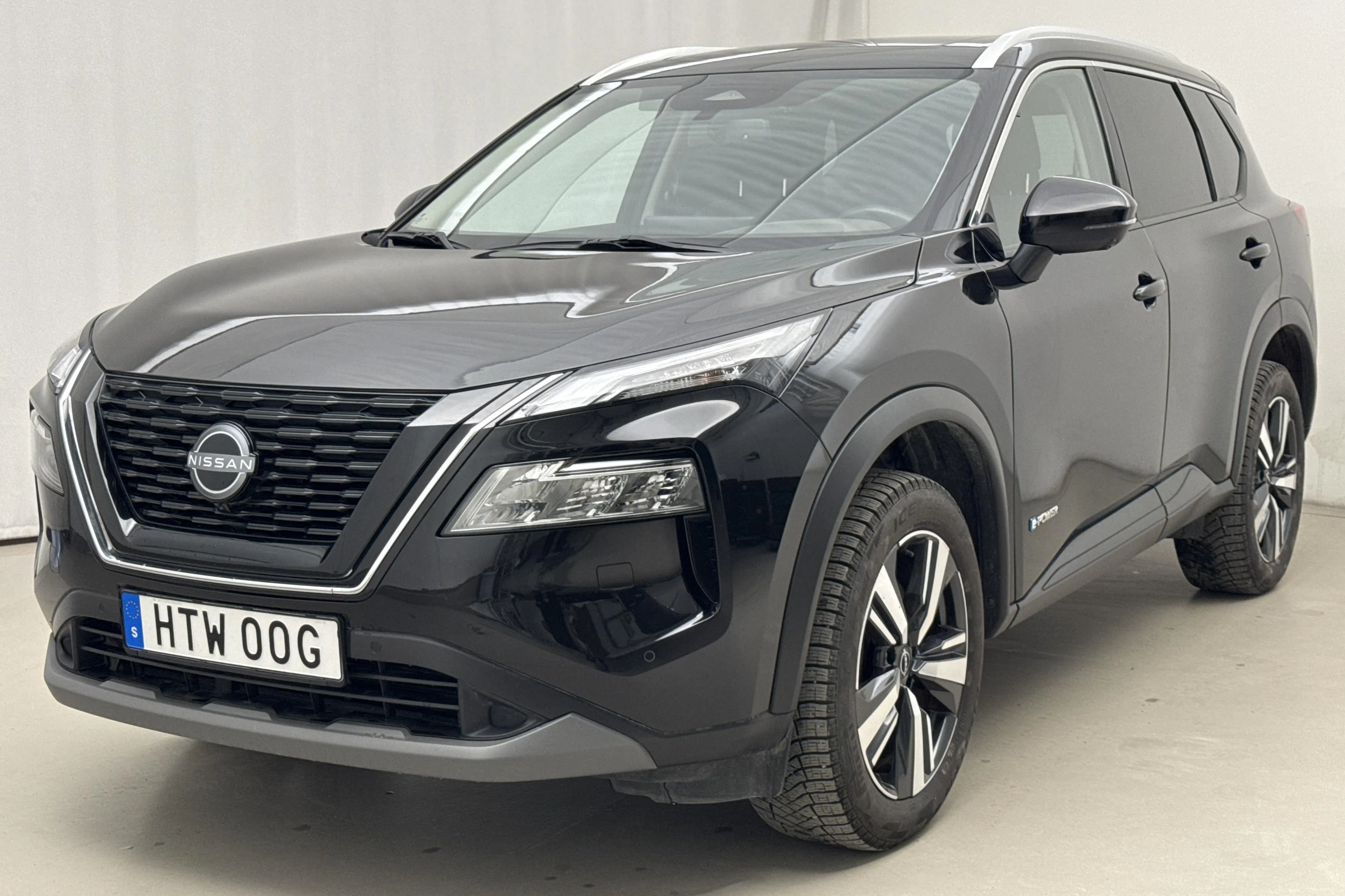 Presentation photo 1 of 20: Nissan X-Trail e-Power (204hk) - 71 210 km - Automatic - black - 2023