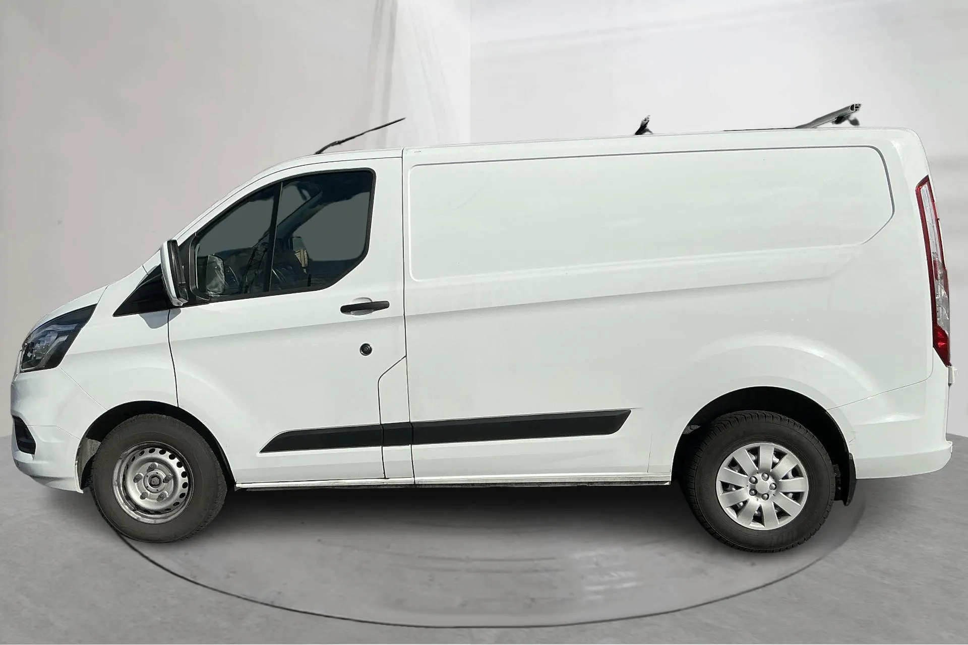 Presentationsfoto 2 av 16: Ford Transit Custom 280 (105hk) - 14 336 mil - Manuell - vit - 2020