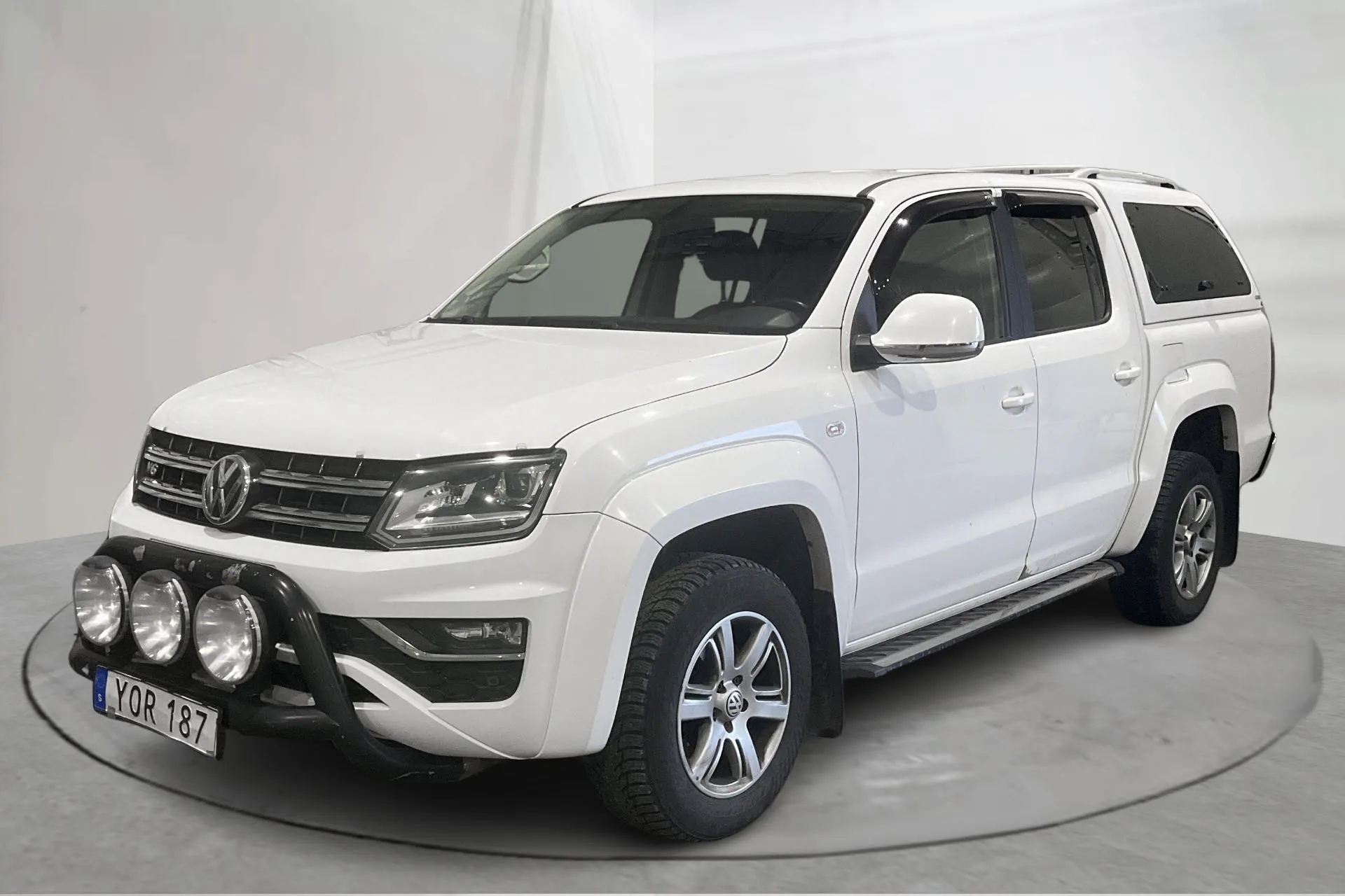 Presentationsfoto 1 av 14: VW Amarok 3.0 TDI 4motion (224hk) - 17 366 mil - Automat - vit - 2017