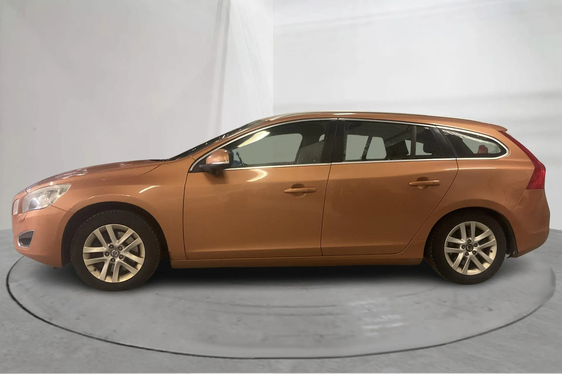 Presentation photo 2 of 17: Volvo V60 D5 (205hk) - 294 590 km - Automatic - brown - 2011