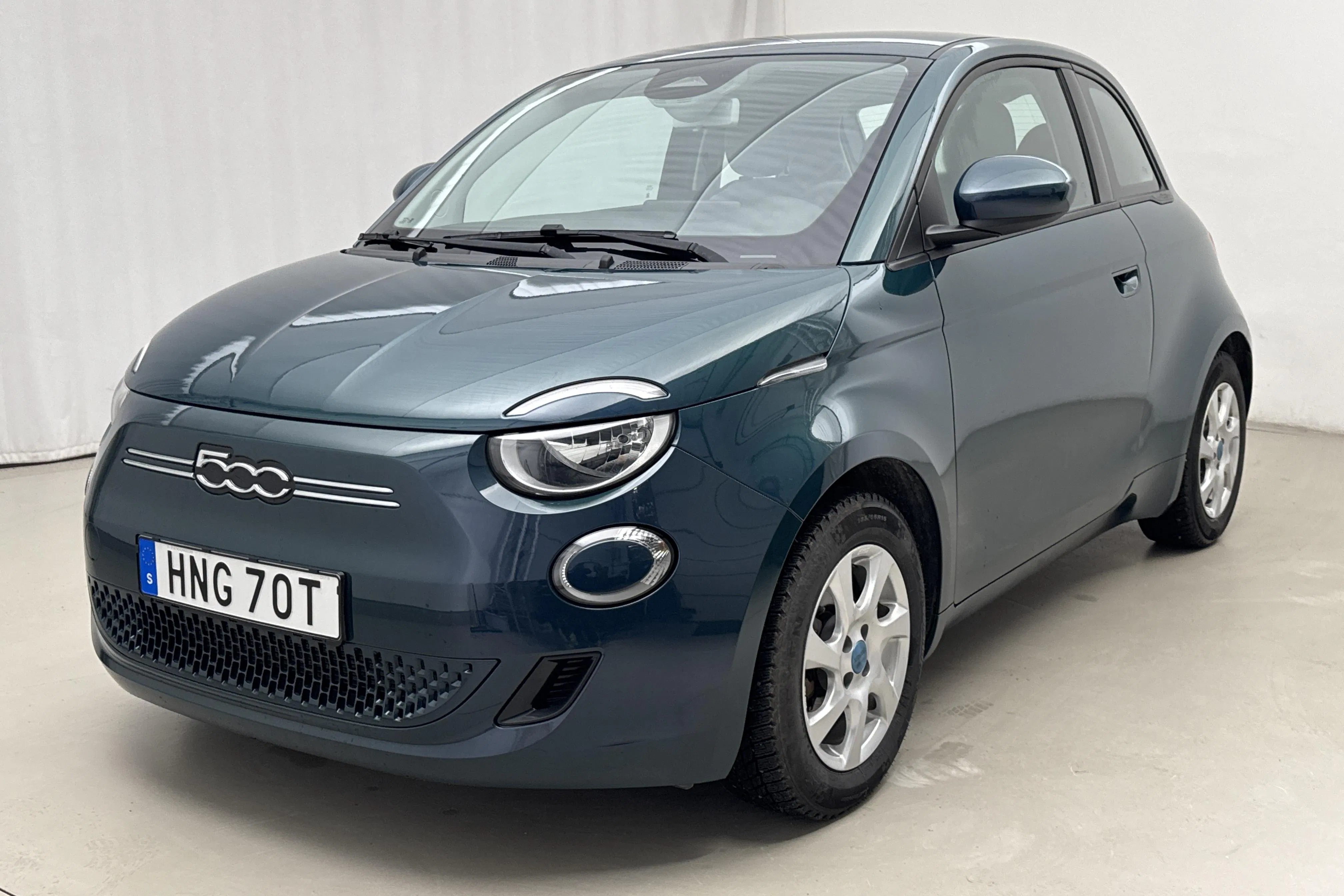 Presentationsfoto 1 av 19: Fiat 500e (118hk) - 4 331 mil - Automat - grön - 2022