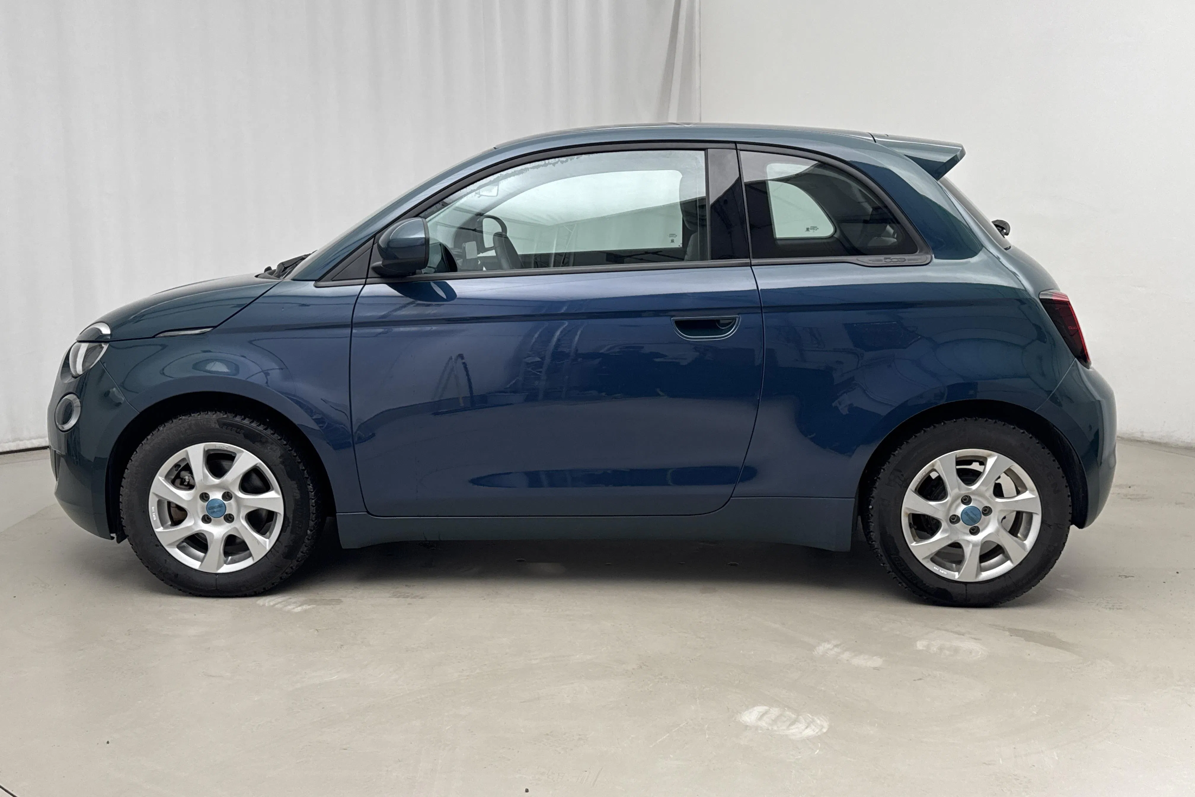 Presentationsfoto 2 av 19: Fiat 500e (118hk) - 4 331 mil - Automat - grön - 2022