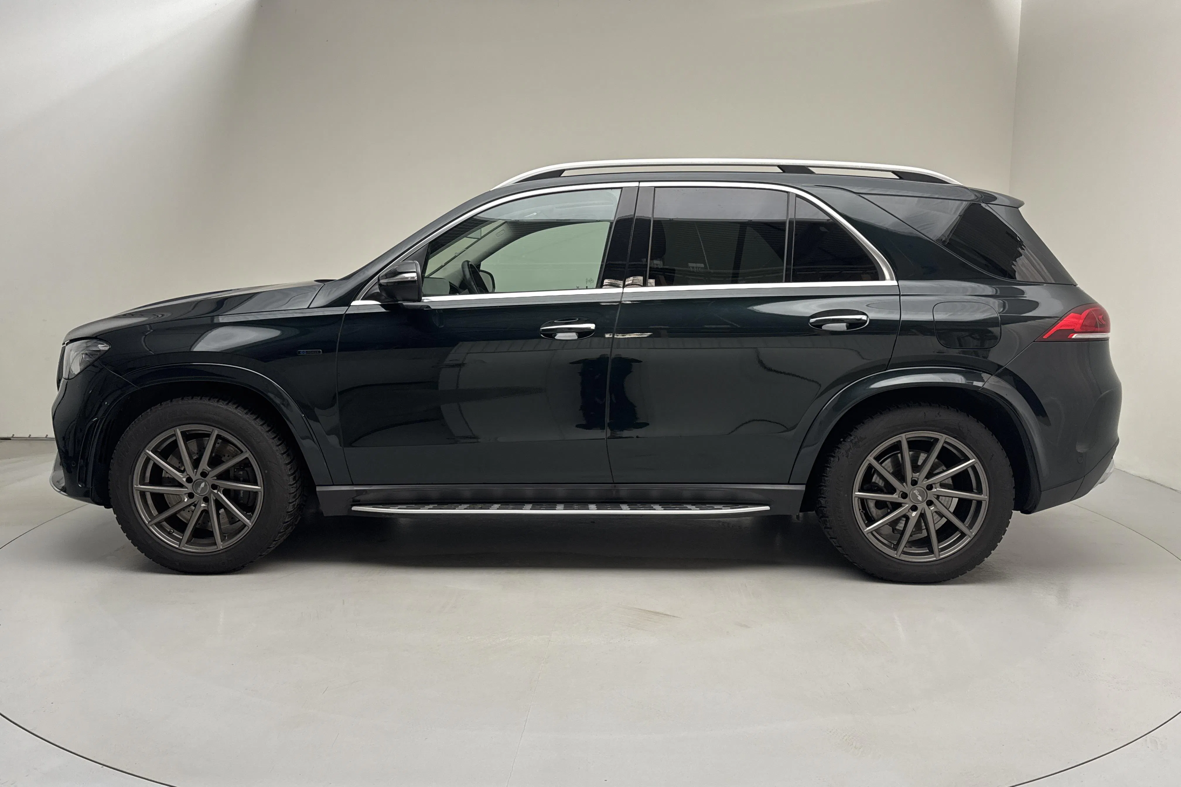 Presentation photo 2 of 22: Mercedes GLE 350 de 4MATIC V167 (306hk) - 112 070 km - Automatic - green - 2020