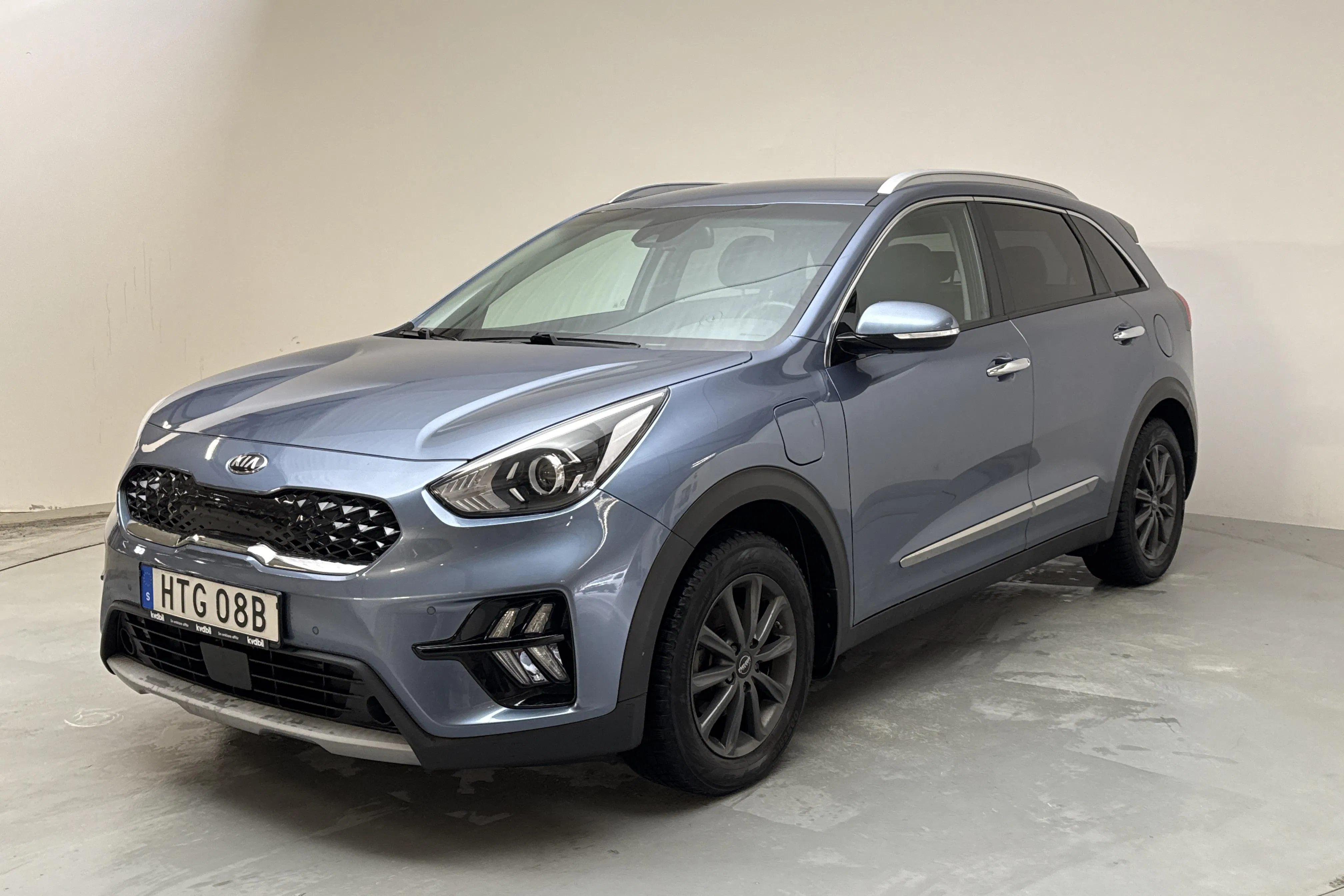 Presentation photo 1 of 16: KIA Niro Plug-in Hybrid 1.6 (141hk) - 72 150 km - Automatic - blue - 2021