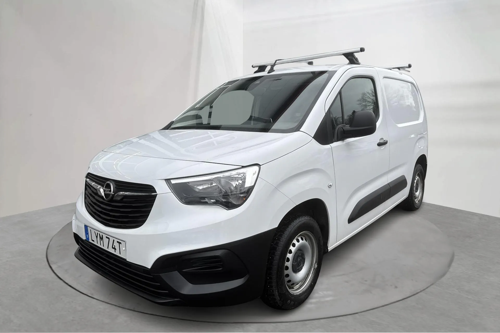 Presentationsfoto 1 av 17: Opel Combo 1.5 CDTI Skåp (102hk) - 8 293 mil - Manuell - vit - 2023