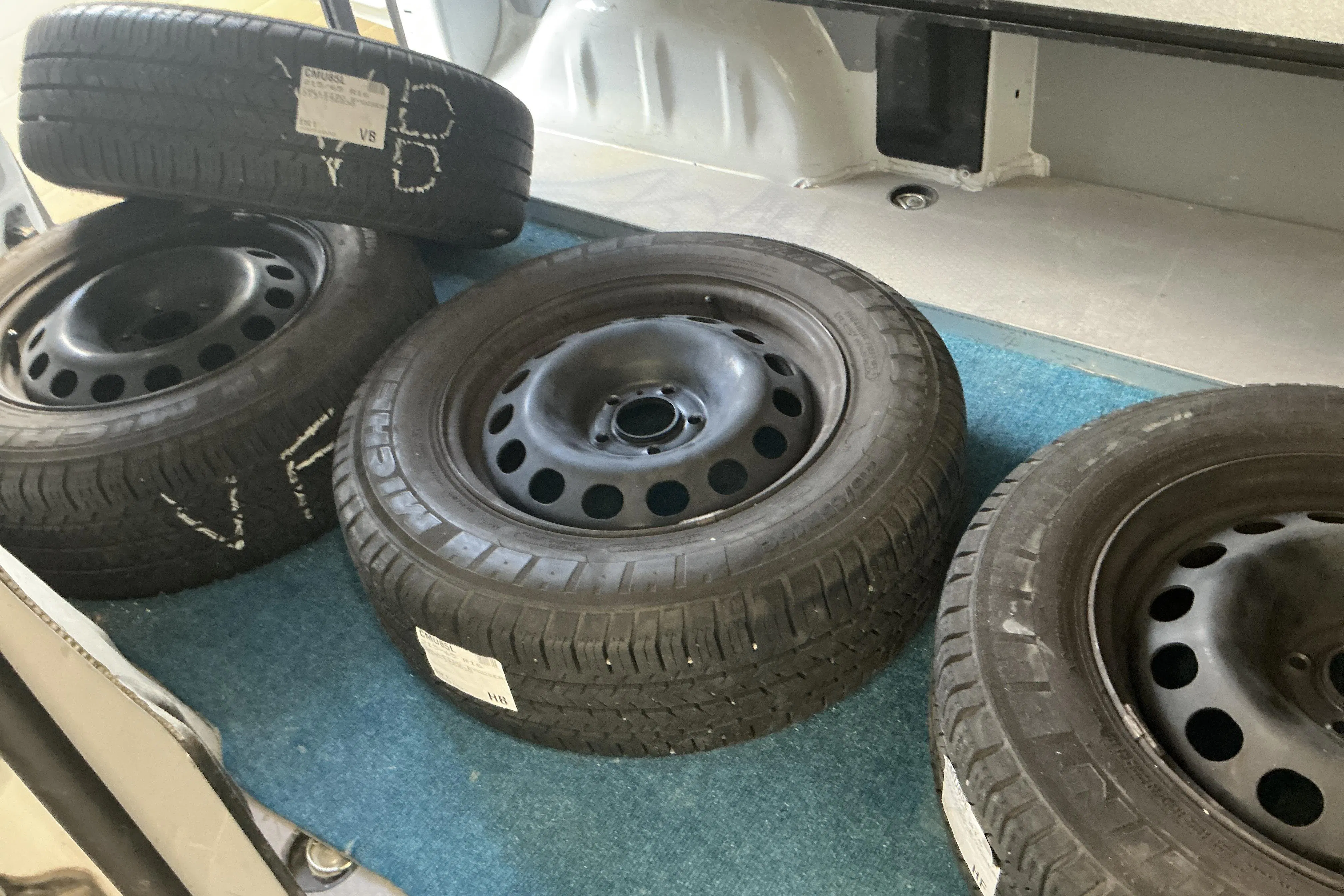 Presentation photo 16 of 16: Peugeot Expert BlueHDi Skåp (145hk) - 54 400 km - Manual - white - 2022