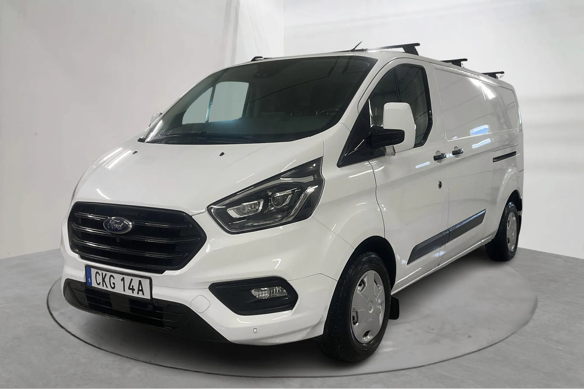 Presentationsfoto 1 av 19: Ford Transit Custom 300 (130hk) - 5 145 mil - Manuell - vit - 2020