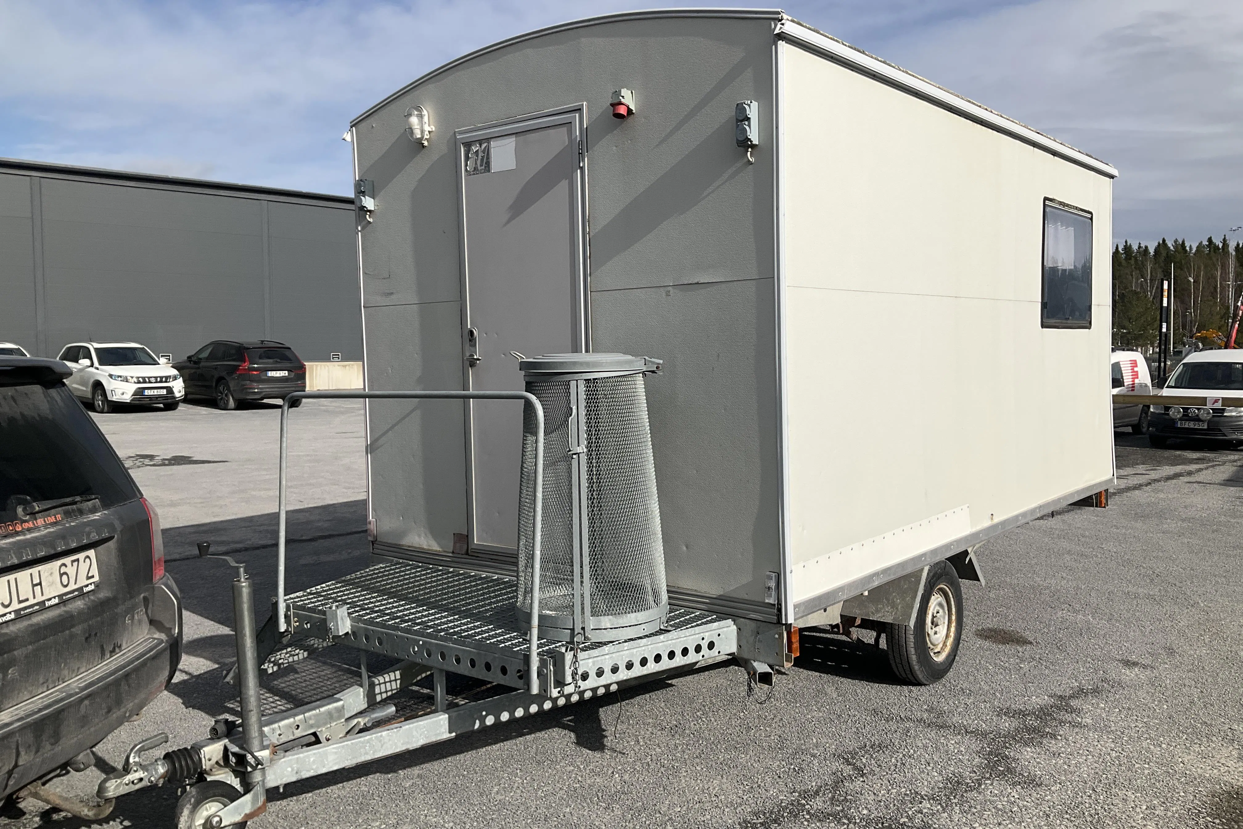 Presentationsfoto 1 av 12: NORRLANDSVAGN M6-2331 - 0 km - vit - 1995