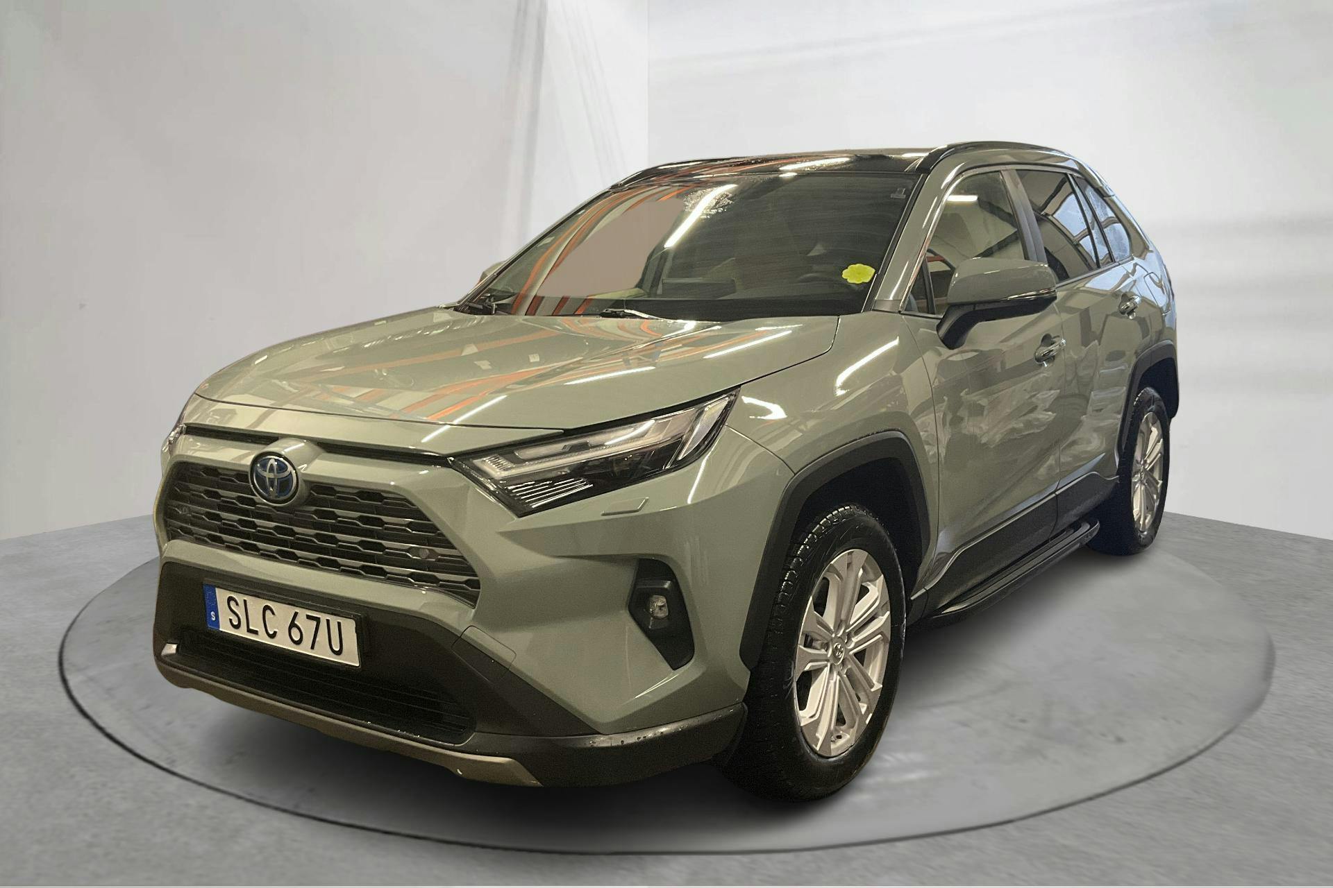 Presentation photo 1 of 17: Toyota RAV4 2.5 HSD AWD (222hk) - 12 960 km - Automatic - green - 2022
