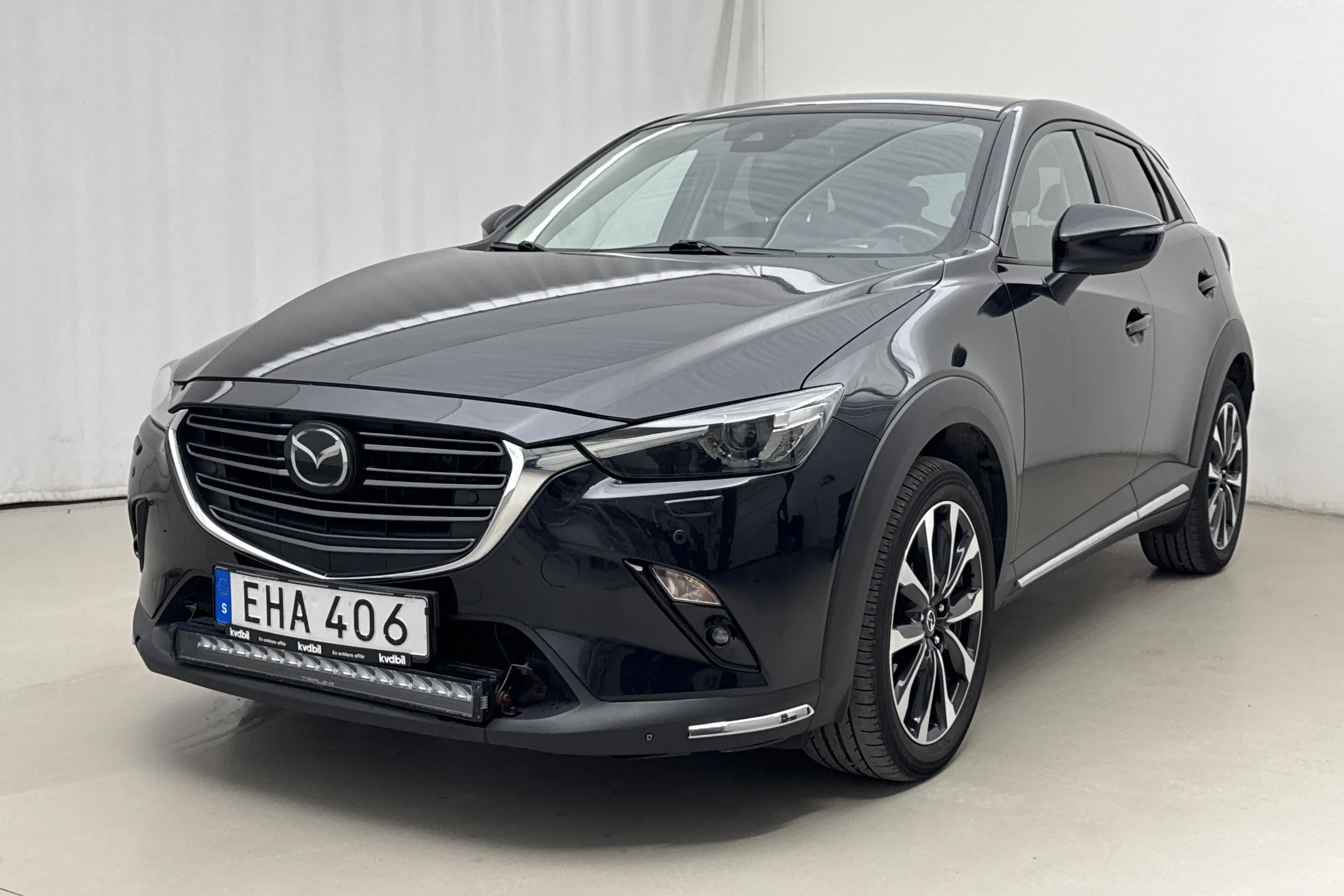 Presentation photo 1 of 19: Mazda CX-3 2.0 AWD (150hk) - 76 820 km - Automatic - black - 2019