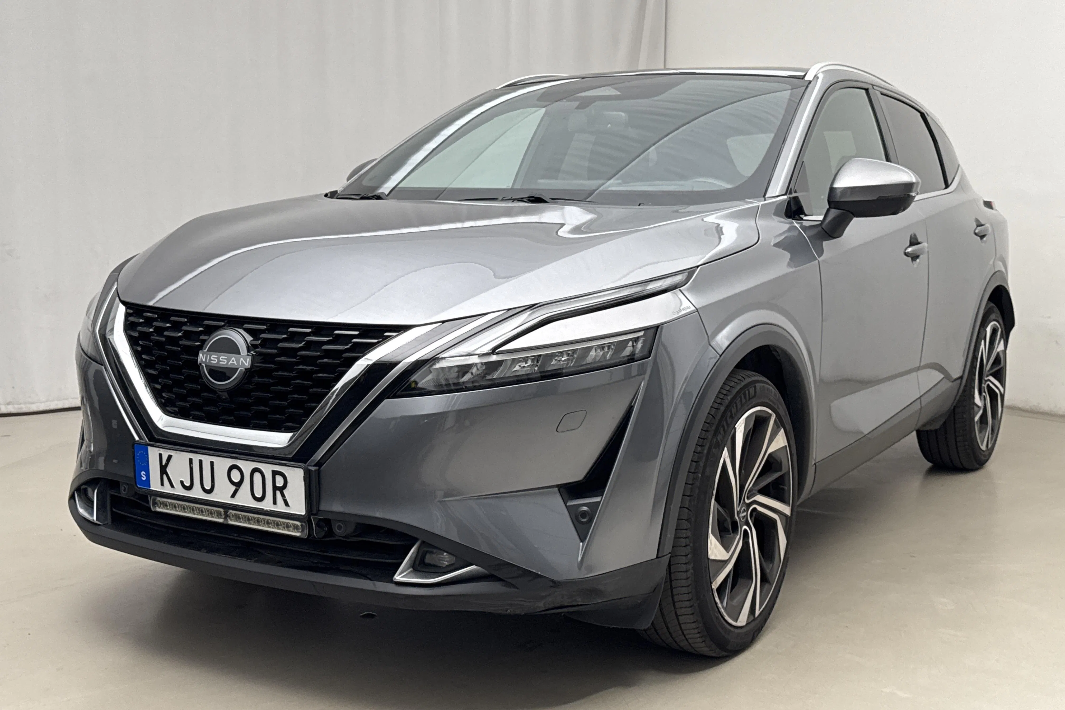 Presentationsfoto 1 av 20: Nissan Qashqai 1.3 MHEV (158hk) - 6 249 mil - Automat - grå - 2023