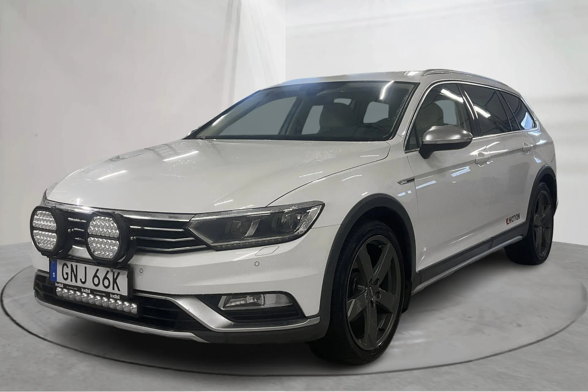 Presentation photo 1 of 31: VW Passat Alltrack 2.0 TDI 4MOTION (190hk) - 153 250 km - Automatic - white - 2019