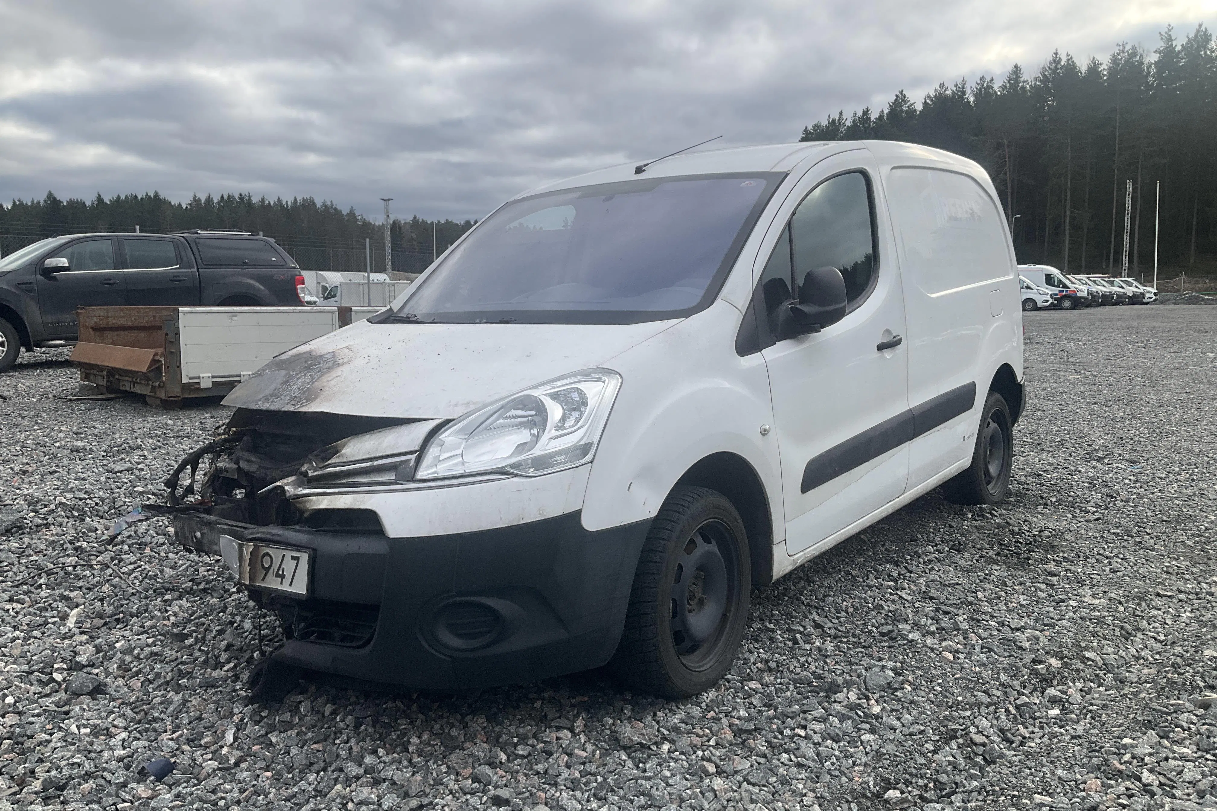 Presentation photo 1 of 10: Citroën Berlingo III 1.6 HDi Skåp (75hk) - 0 km - Manual - white - 2015