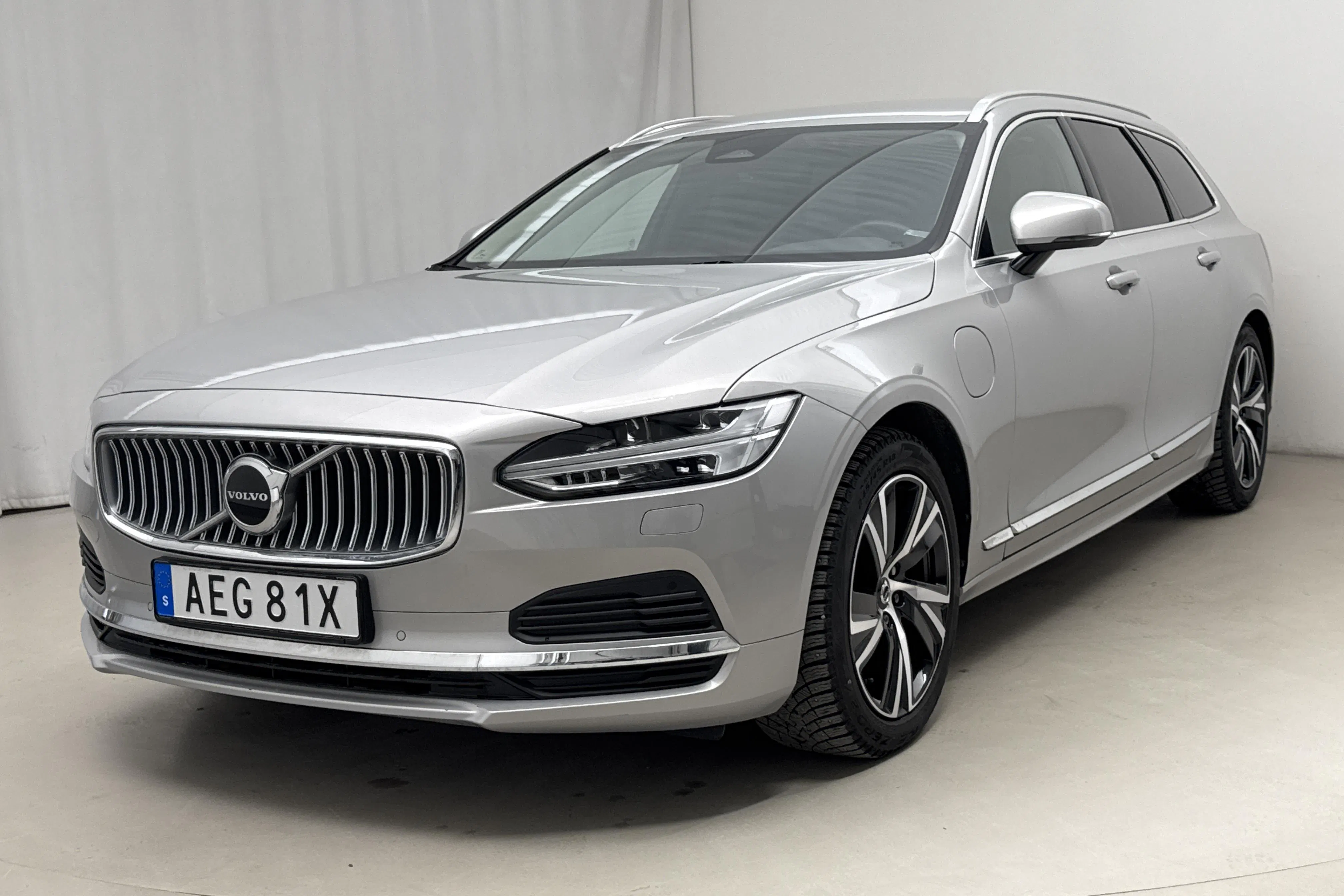Volvo V90 T6 AWD Recharge (350hk)