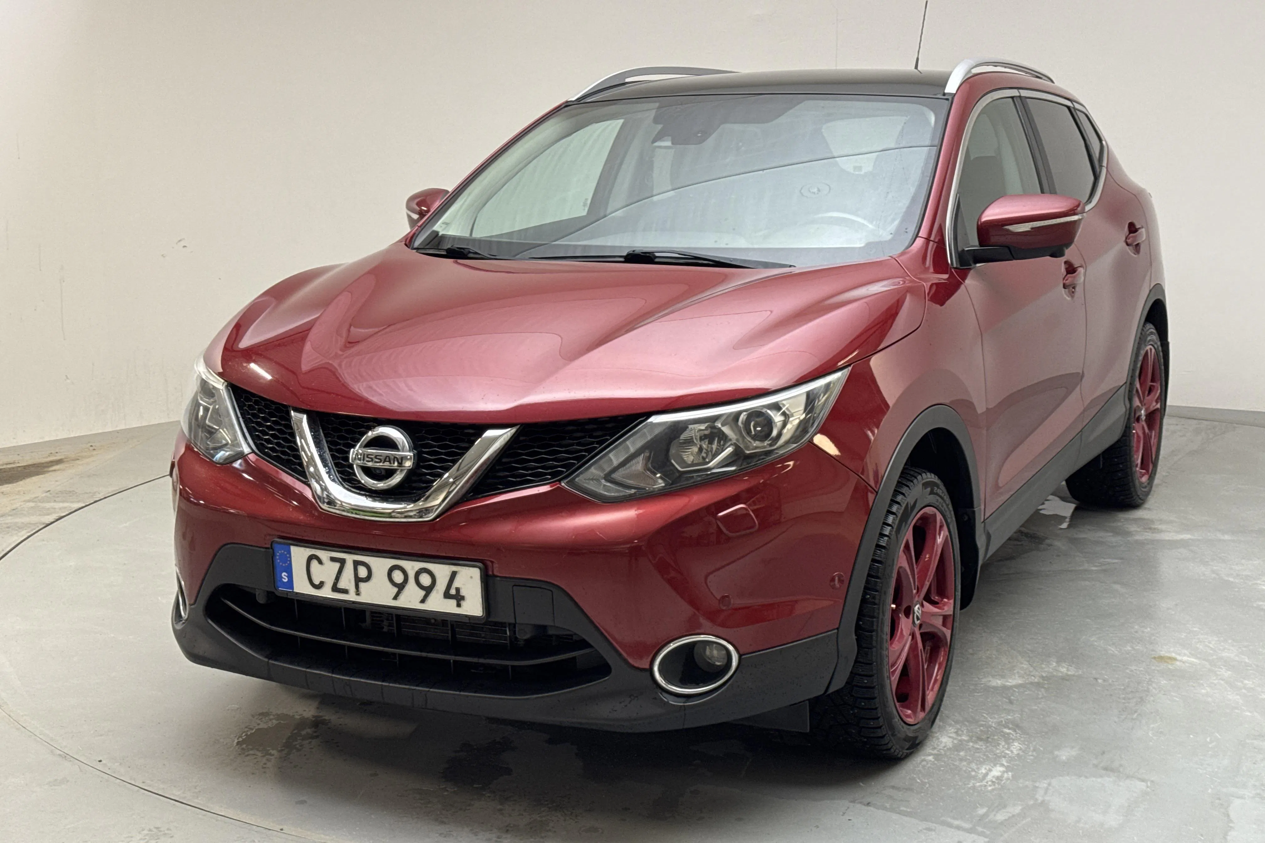Presentation photo 1 of 16: Nissan Qashqai 1.6 dCi (130hk) - 147 720 km - Automatic - red - 2014