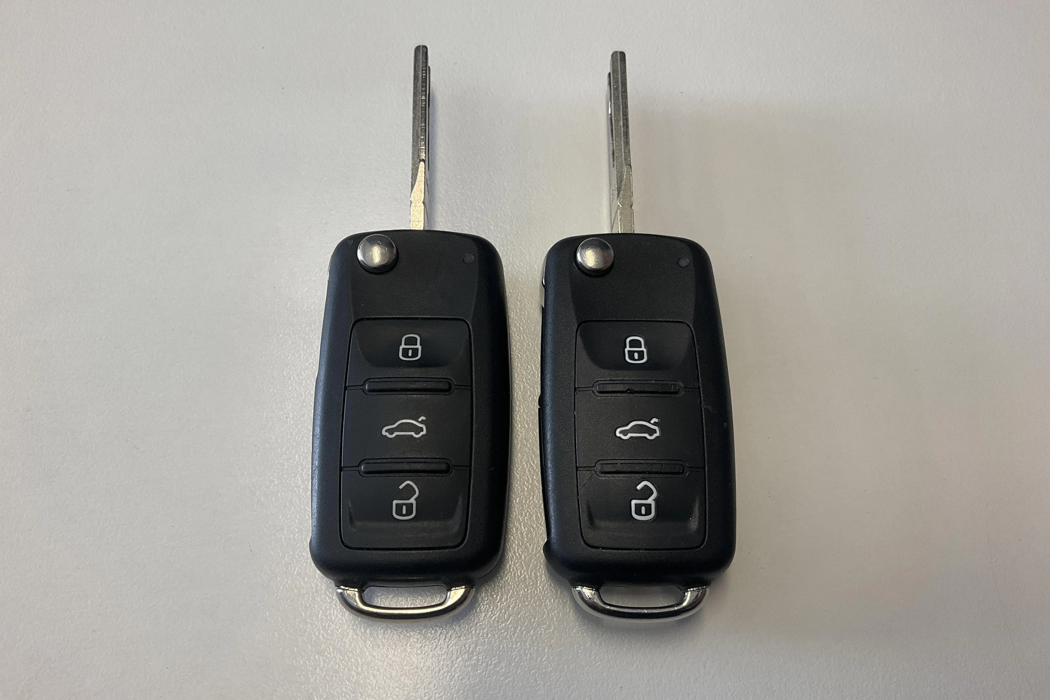 Presentationsfoto 13 av 13: VW Caddy 1.4 TGI Maxi Skåp (110hk) - 9 658 mil - Automat - vit - 2017