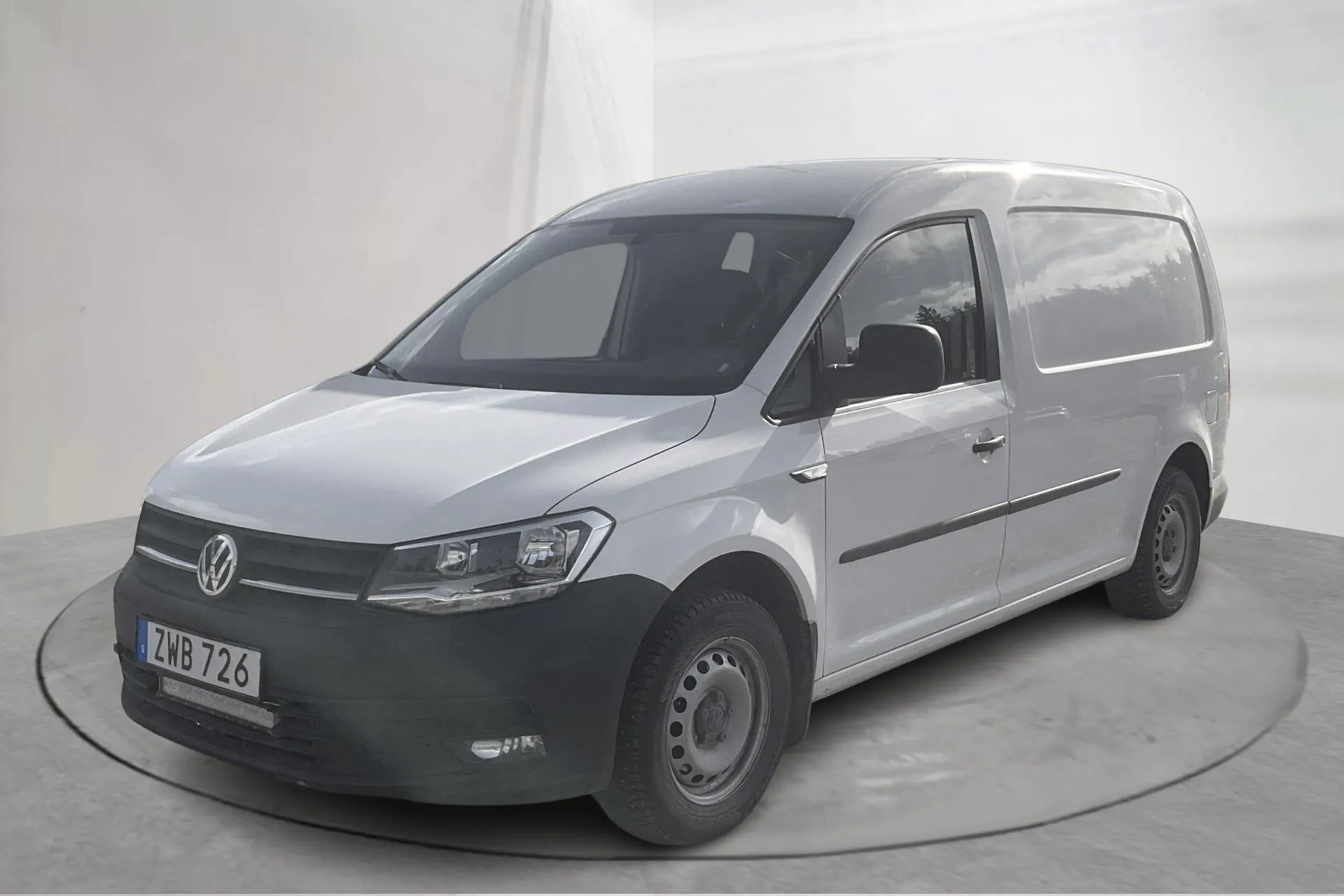 Presentationsfoto 1 av 14: VW Caddy 2.0 TDI Maxi Skåp (102hk) - 3 769 mil - Automat - vit - 2020