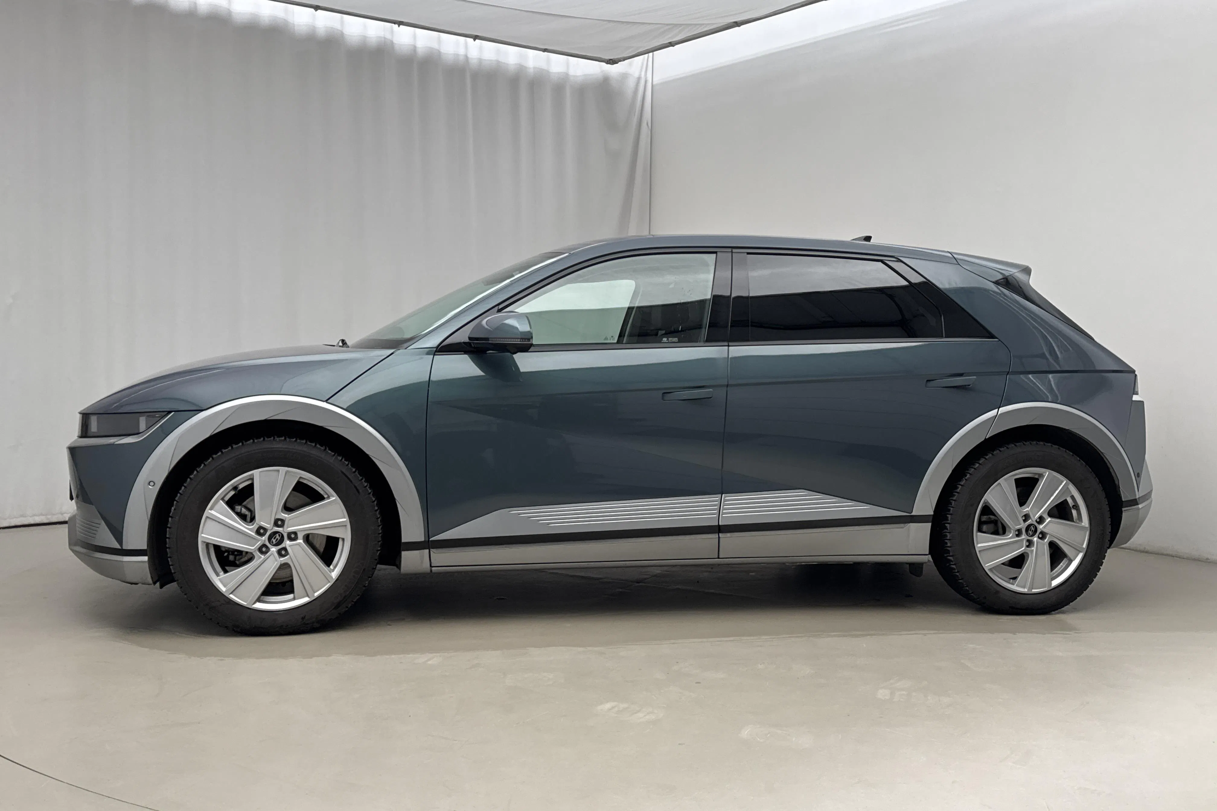 Presentation photo 2 of 28: Hyundai IONIQ 5 73kWh (217hk) - 31 460 km - Automatic - green - 2023